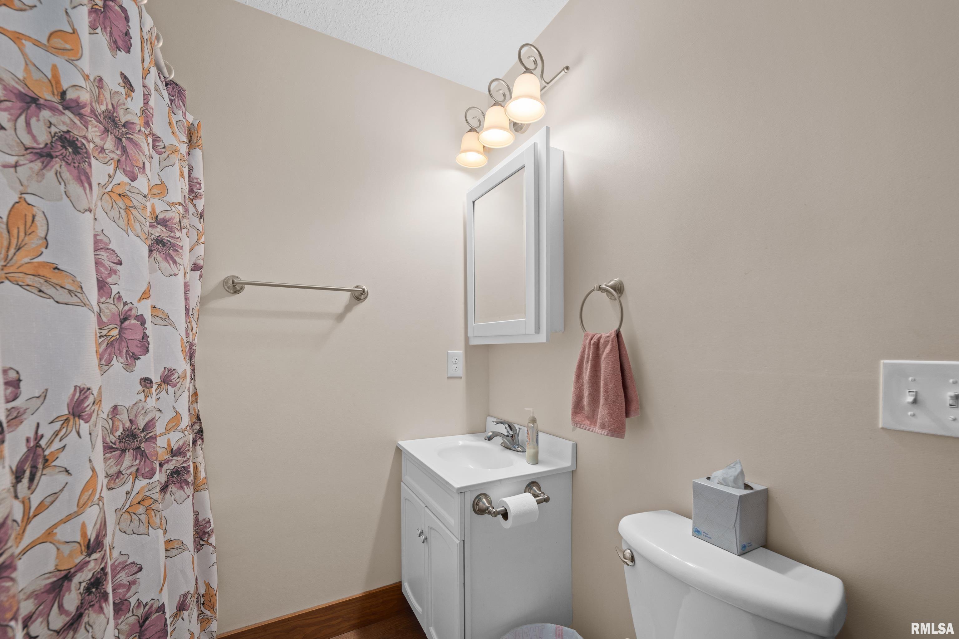 414 8th Street, Moline, Illinois image 9