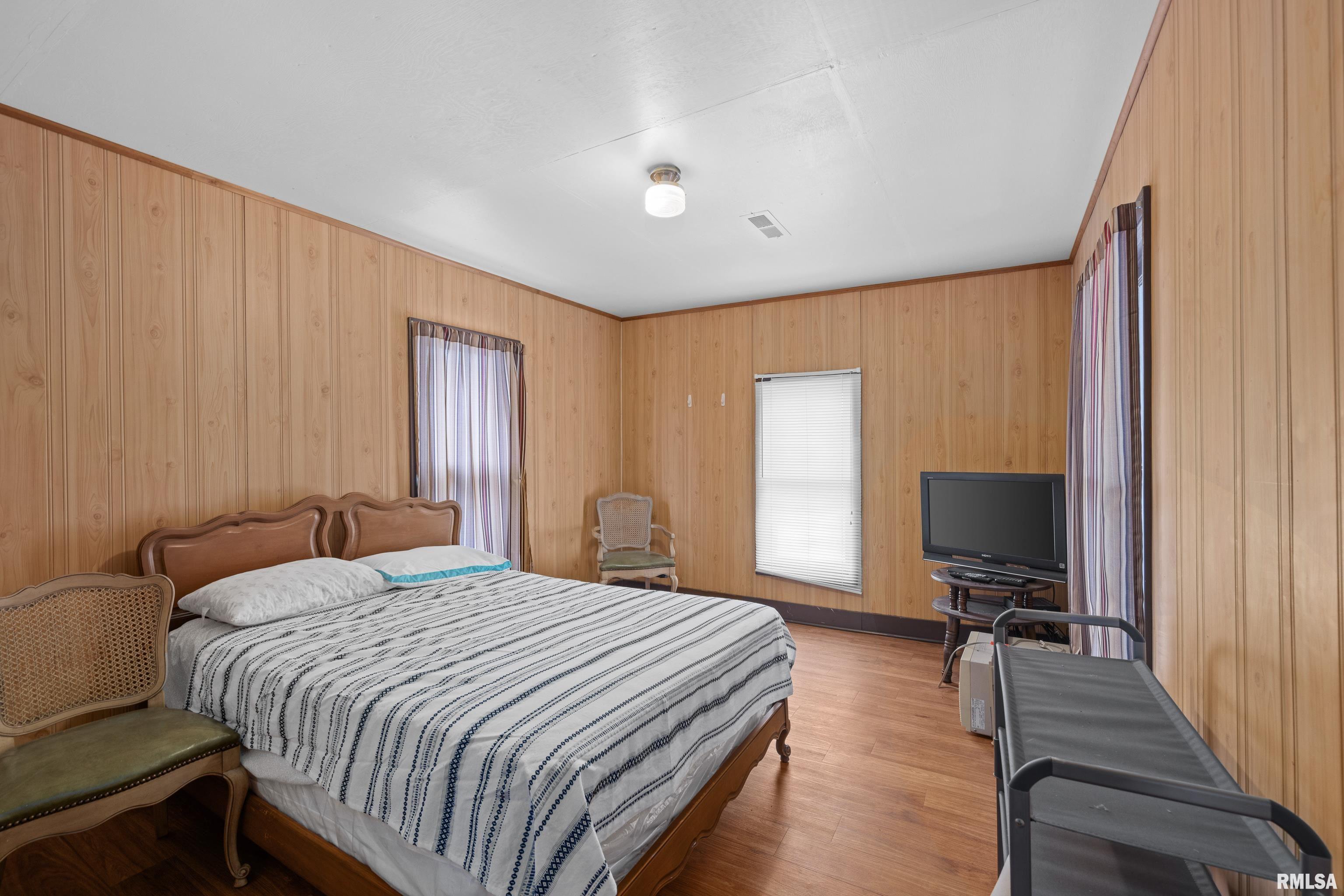 414 8th Street, Moline, Illinois image 14