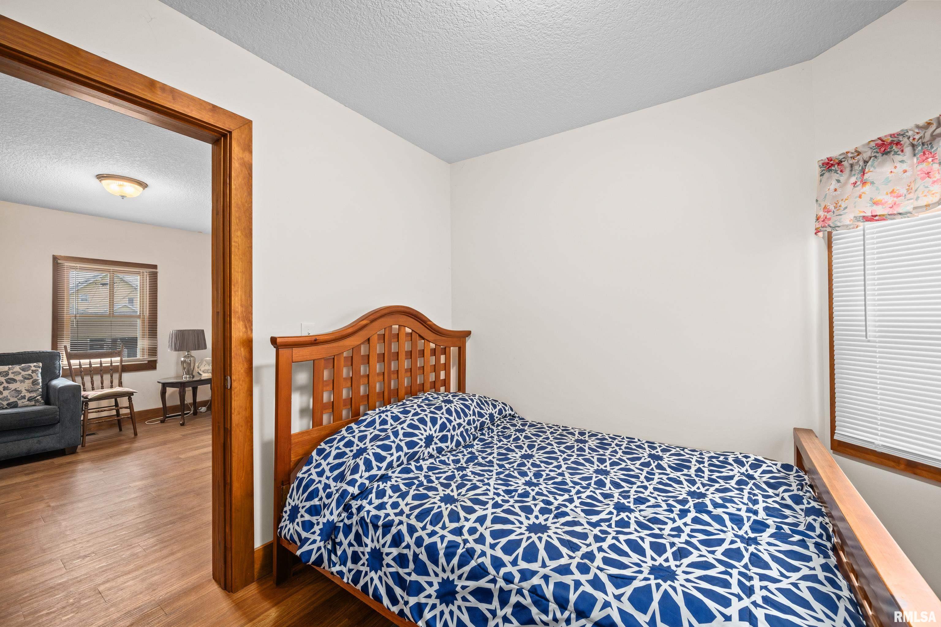 414 8th Street, Moline, Illinois image 11