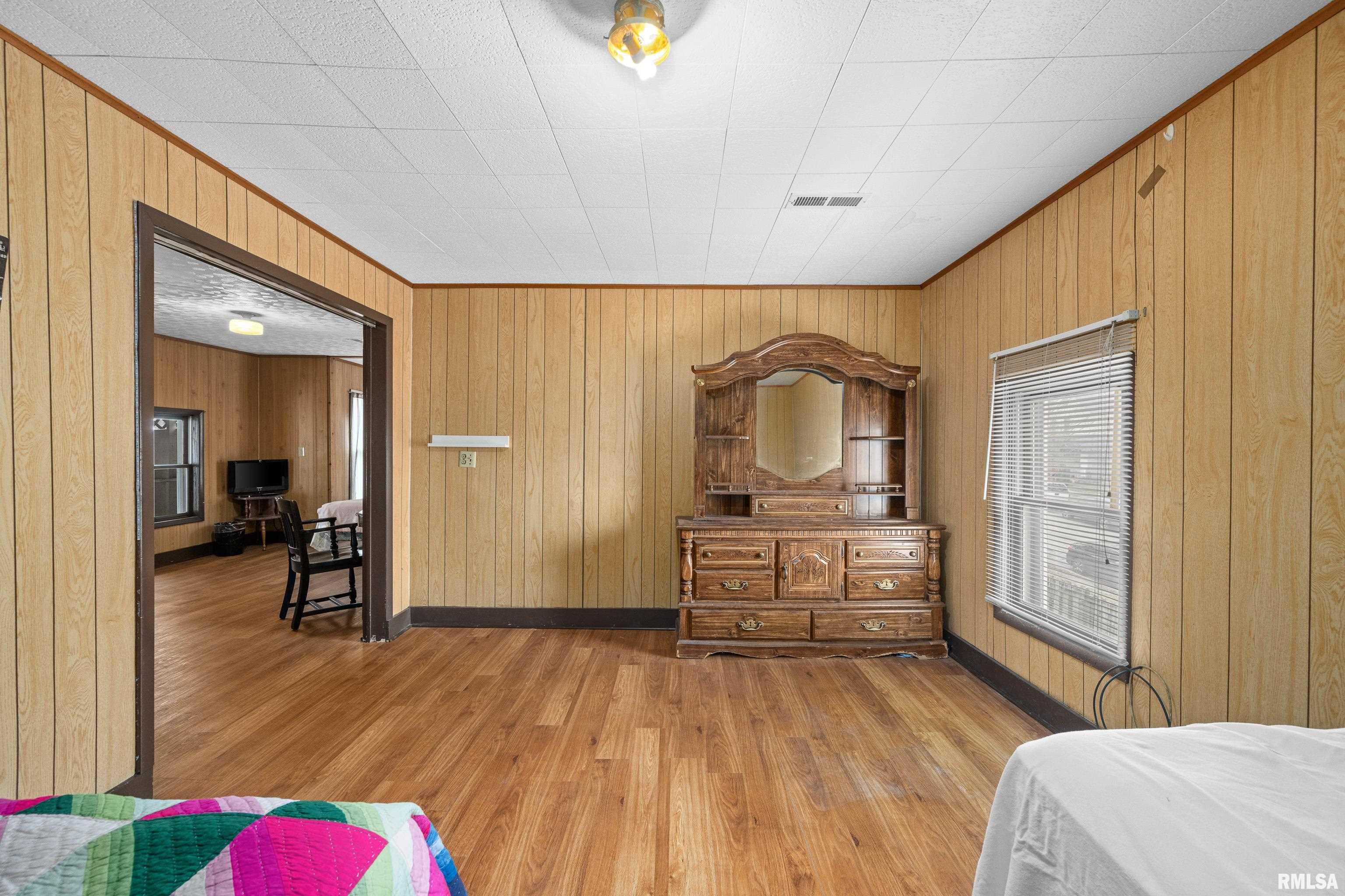 414 8th Street, Moline, Illinois image 18