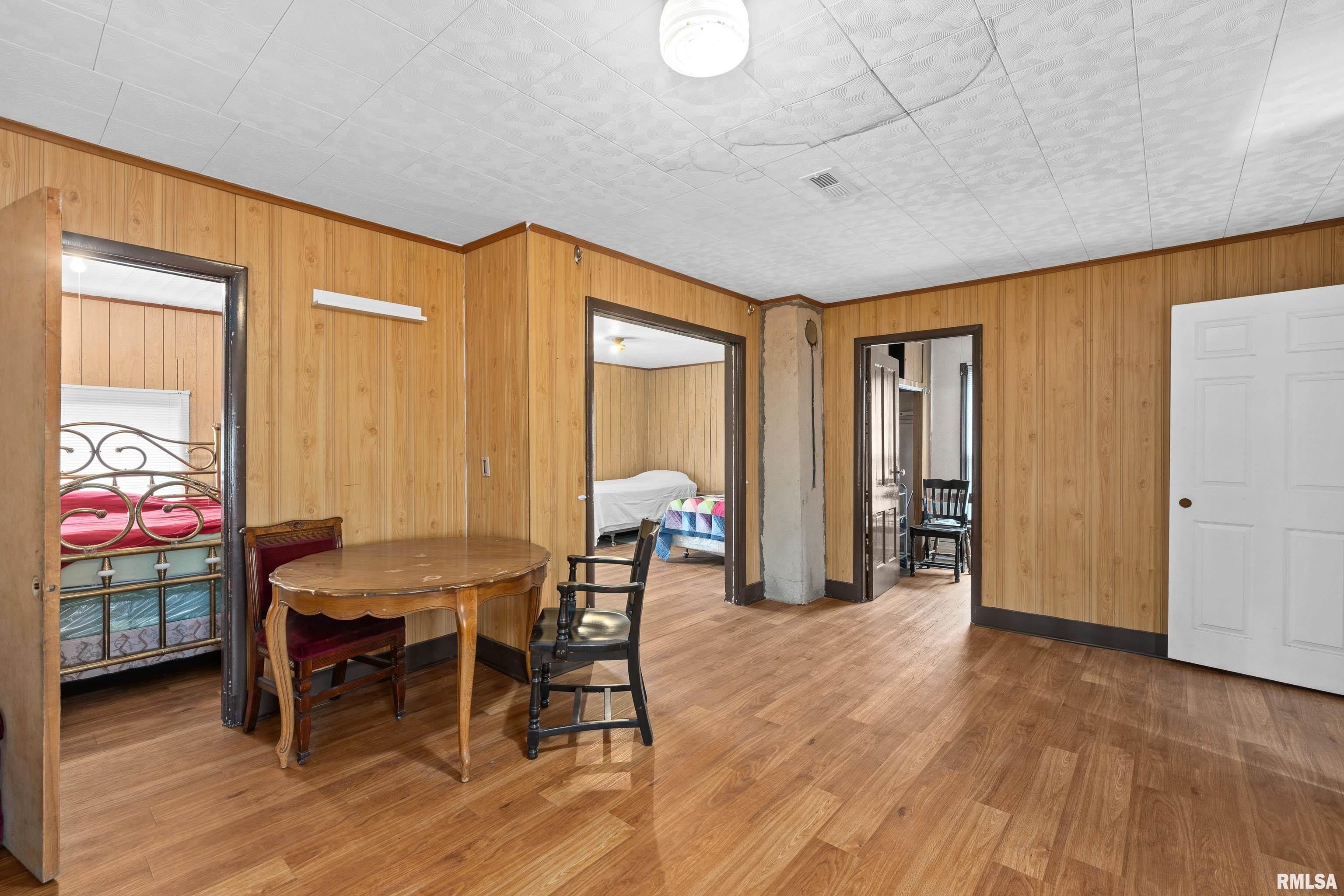 414 8th Street, Moline, Illinois image 12