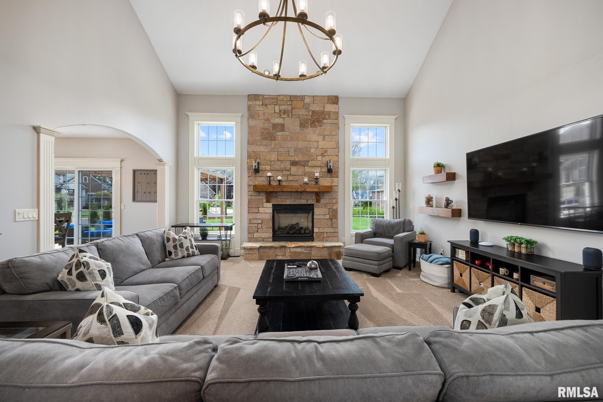 5808 Forestwood Drive, Peoria, Illinois image 13