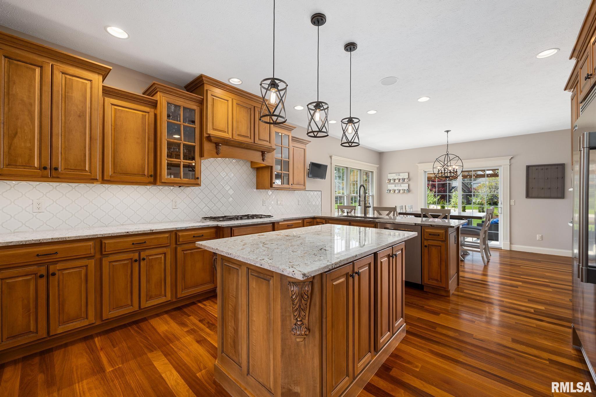 5808 Forestwood Drive, Peoria, Illinois image 6