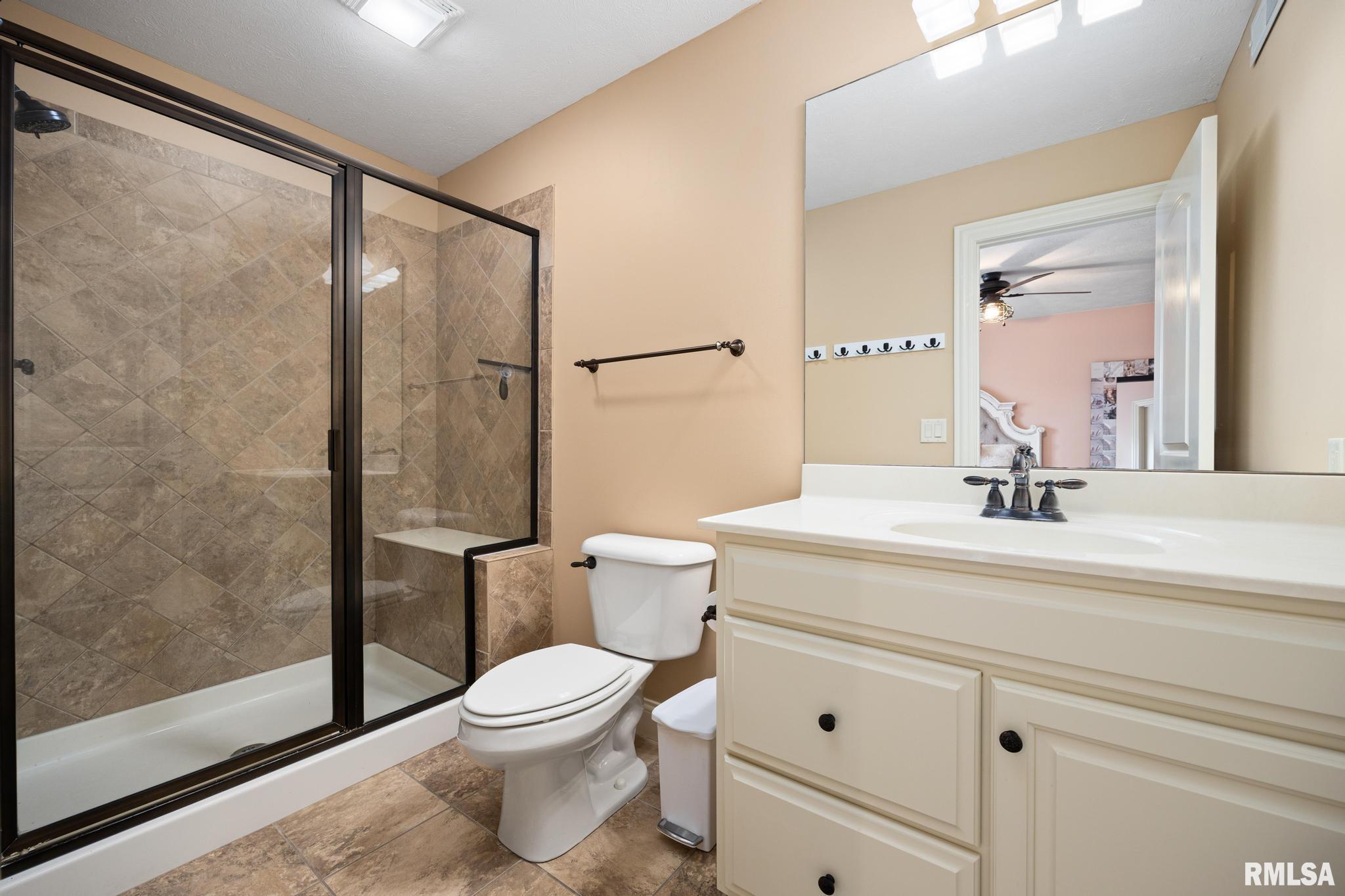 5808 Forestwood Drive, Peoria, Illinois image 38