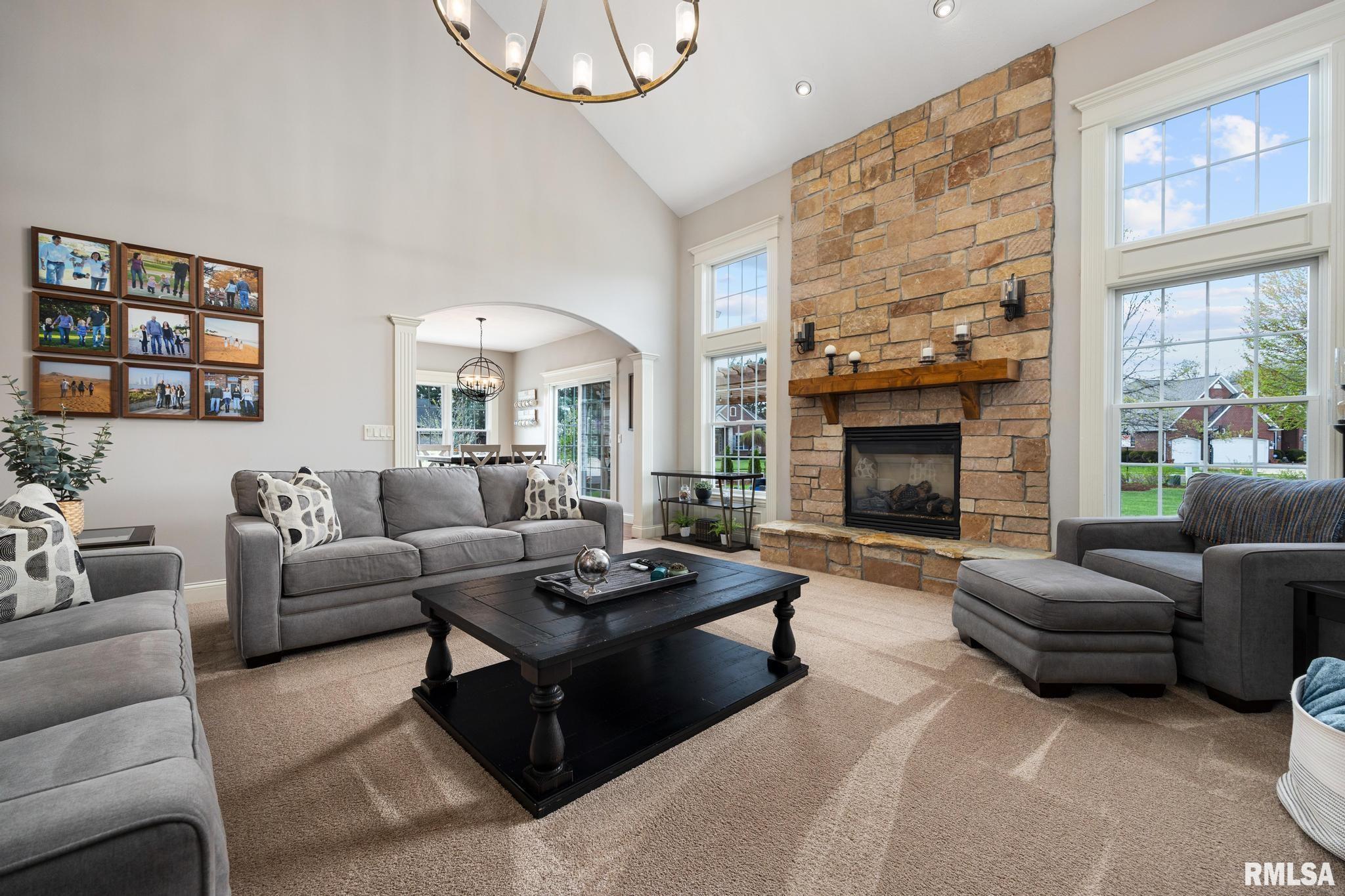 5808 Forestwood Drive, Peoria, Illinois image 14
