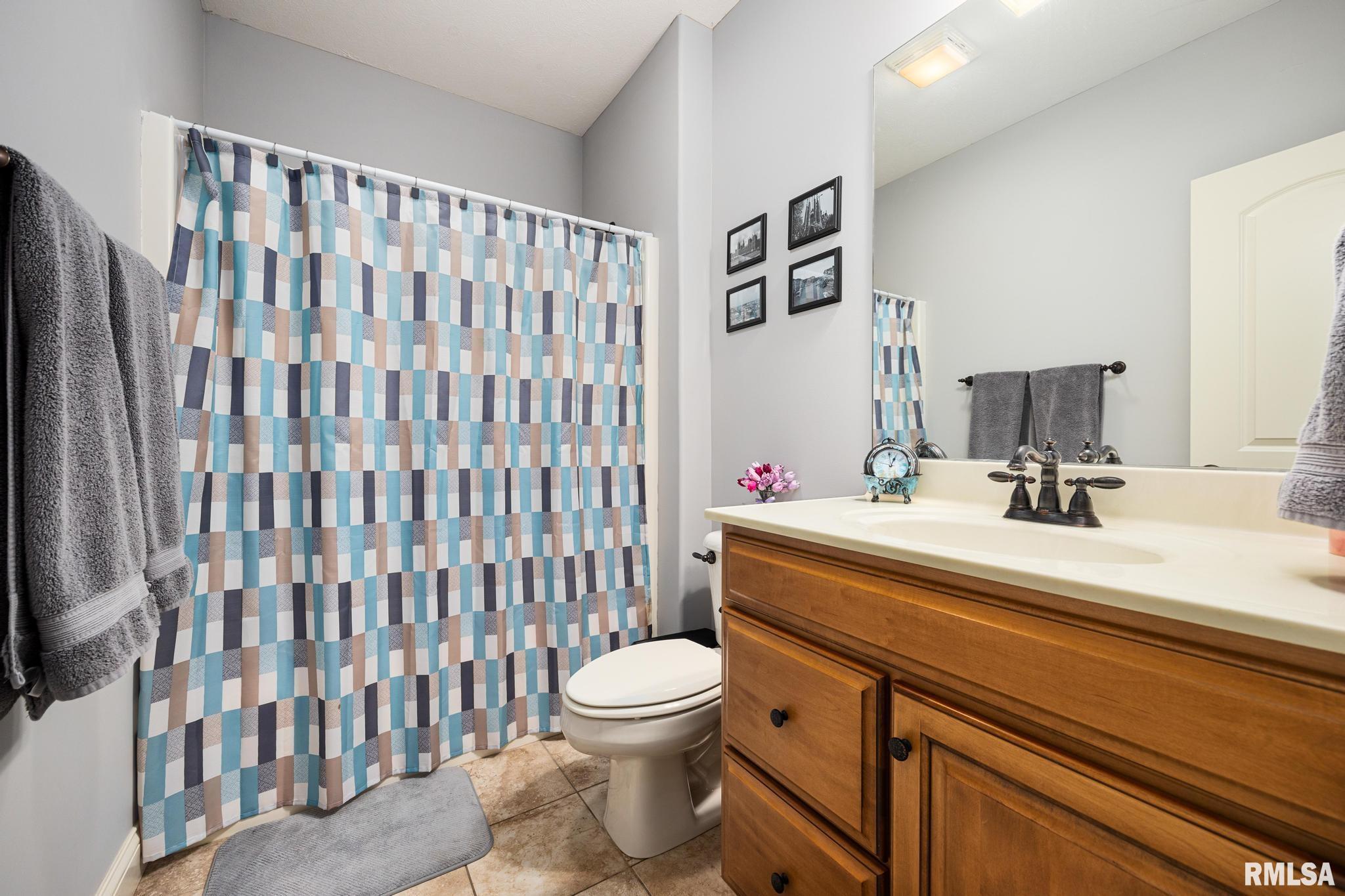5808 Forestwood Drive, Peoria, Illinois image 49