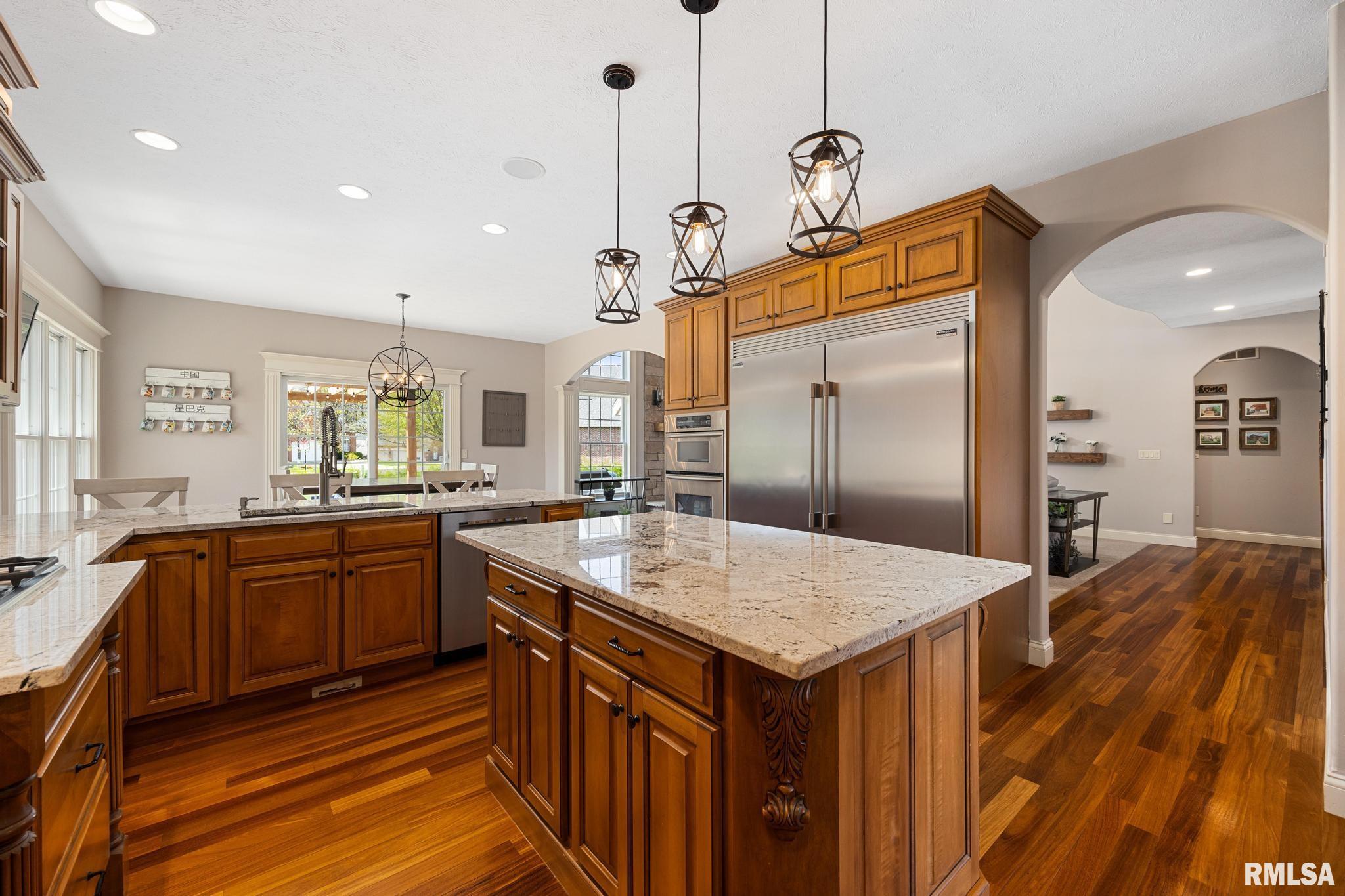 5808 Forestwood Drive, Peoria, Illinois image 8
