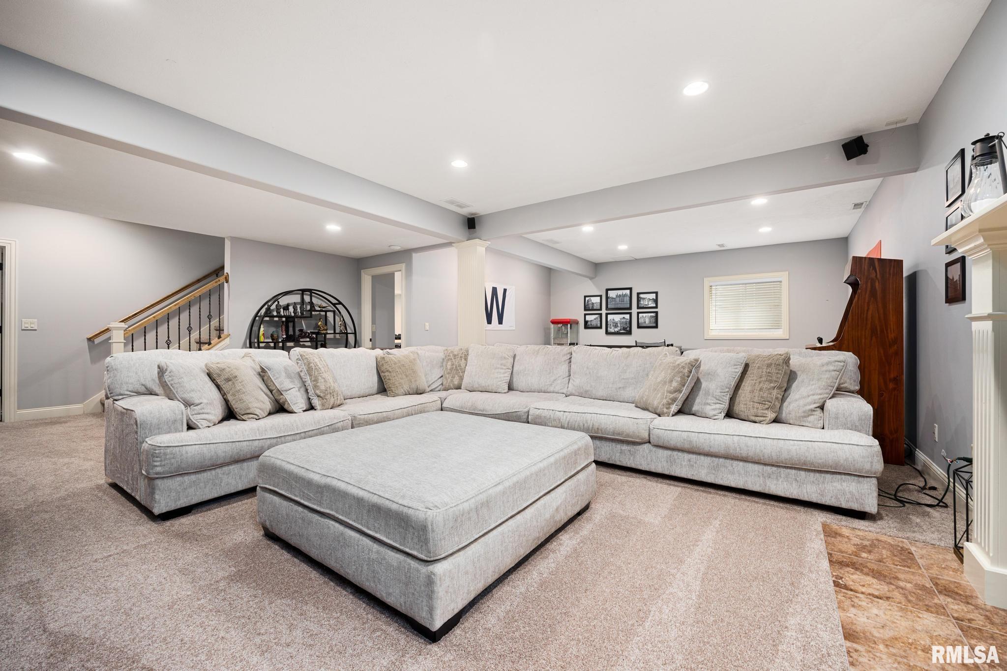 5808 Forestwood Drive, Peoria, Illinois image 41