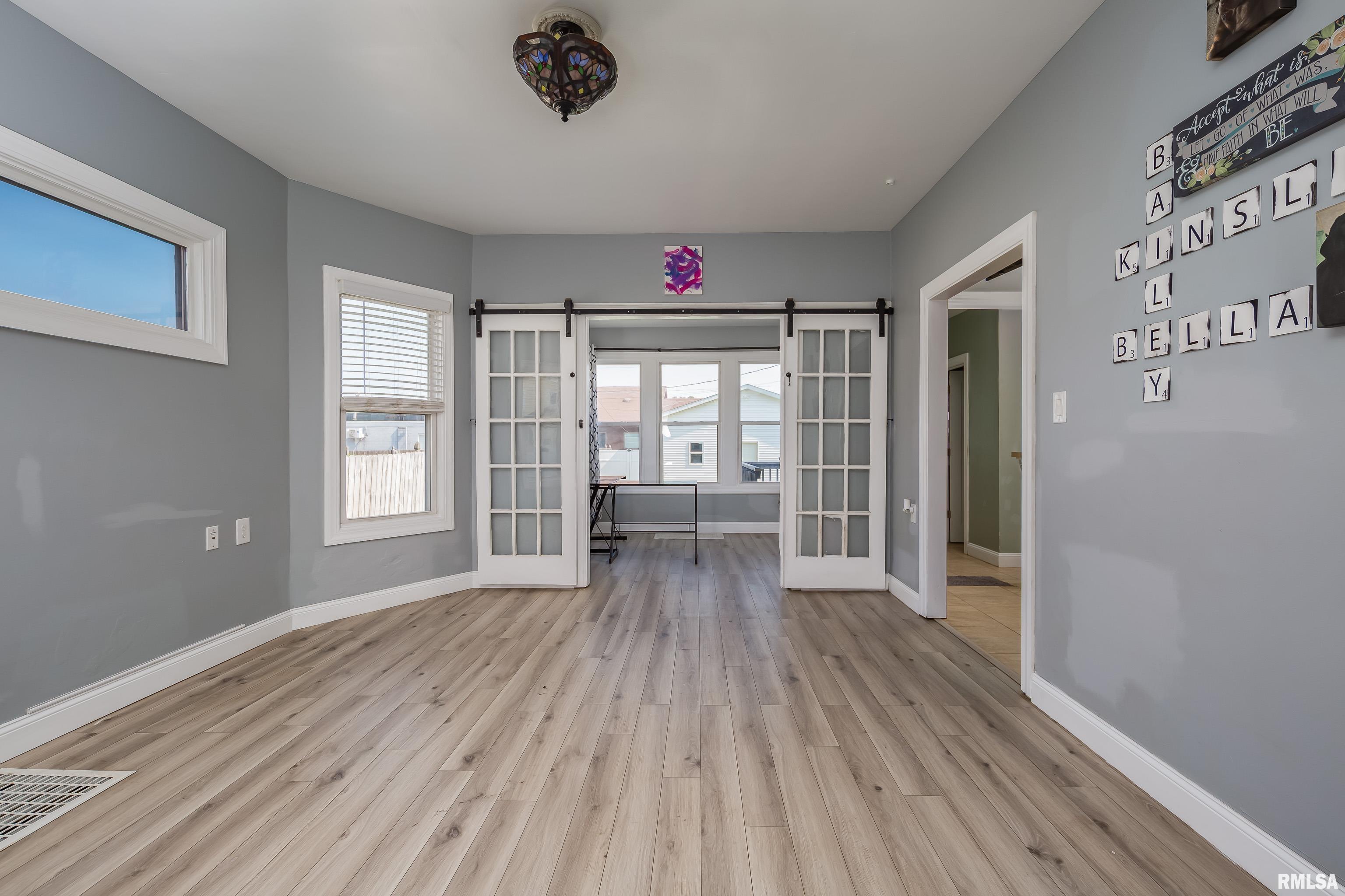 1637 24th Avenue, Moline, Illinois image 9