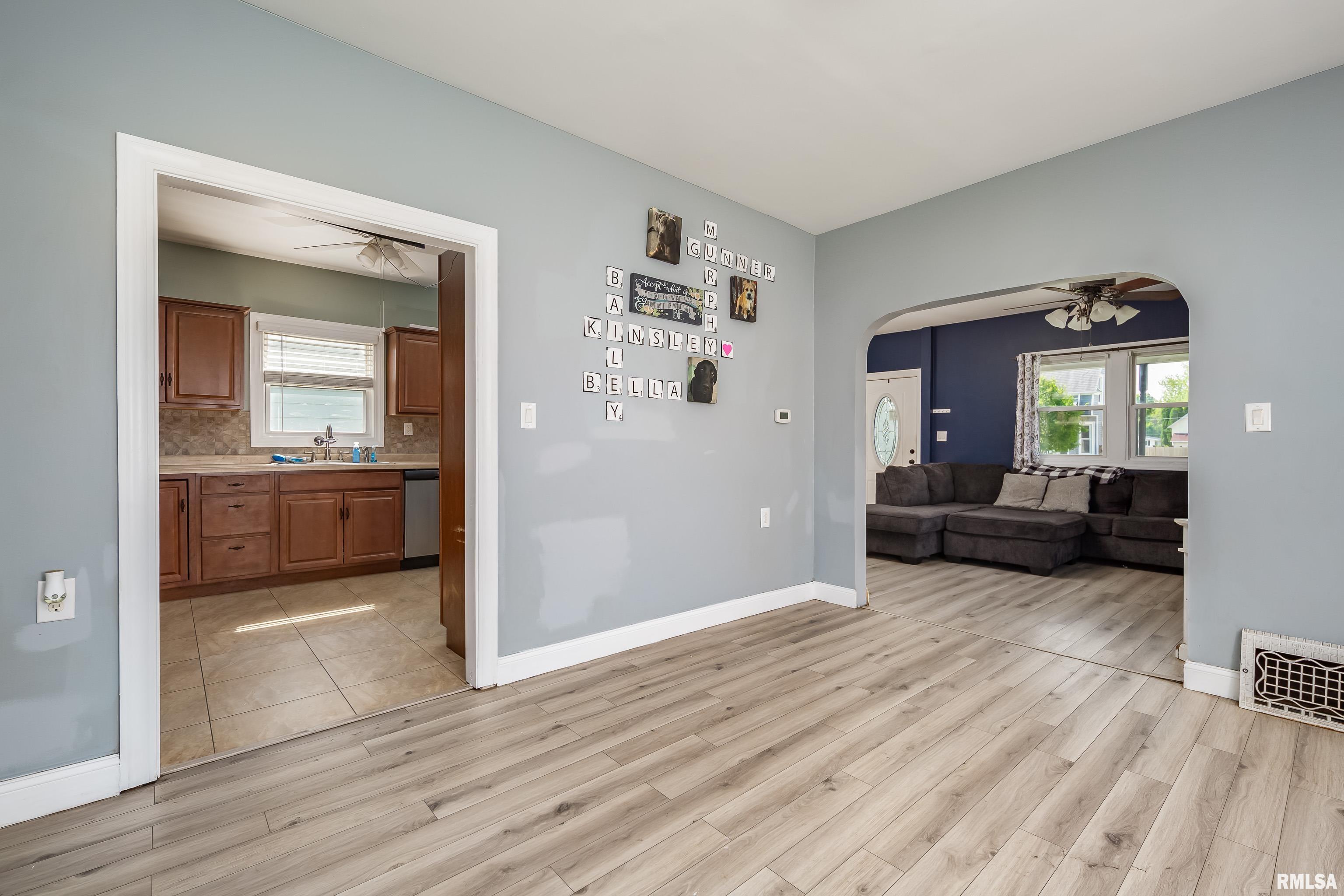 1637 24th Avenue, Moline, Illinois image 11