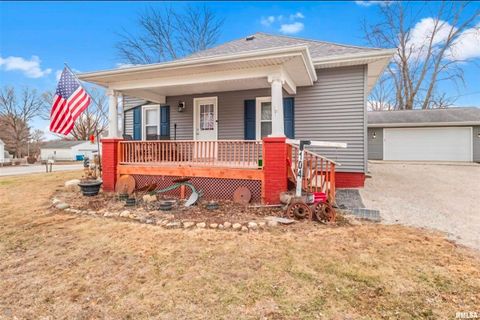 Homes For Sale - 104 W Main Street<br/> Sangamon County, Mechanicsburg, IL 62545