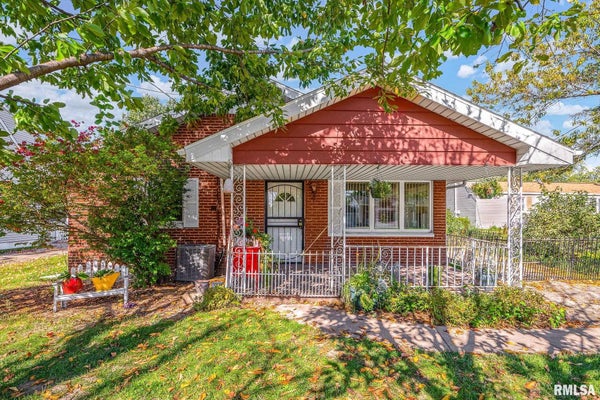 409 W GLEN AVE, PEORIA, IL 61614 - Image e318eff5fa39b42d5abfb7982fcf91a2/1360272971