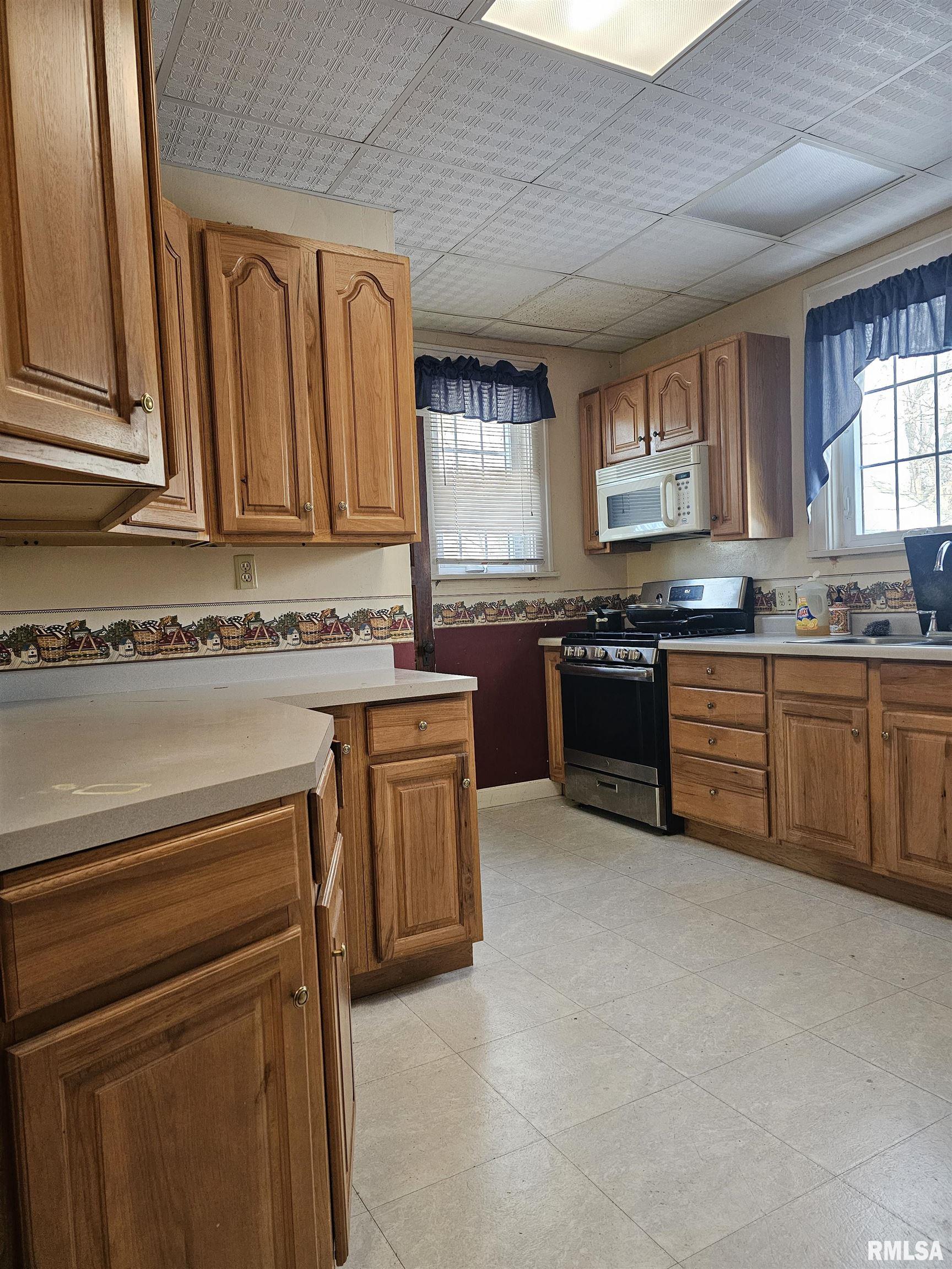 1508 N Cherry Street, Galesburg, Illinois image 11