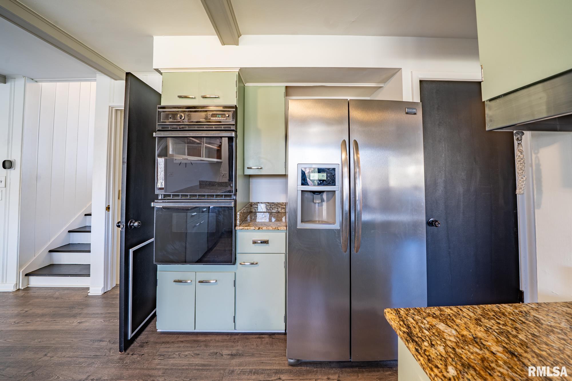 111 W Merle Lane, Peoria, Illinois image 14