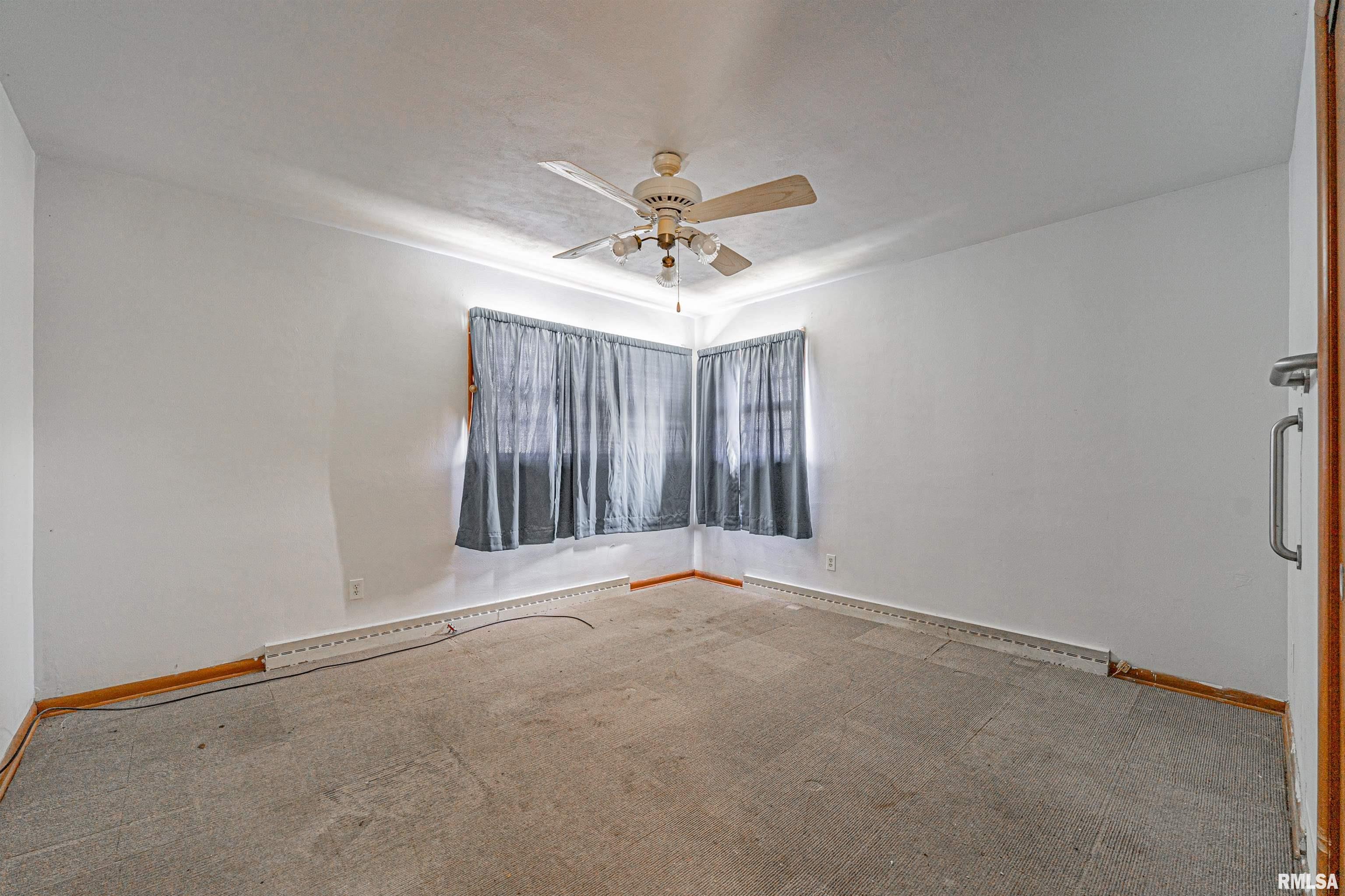 909 Miles Street, Illiopolis, Illinois image 11