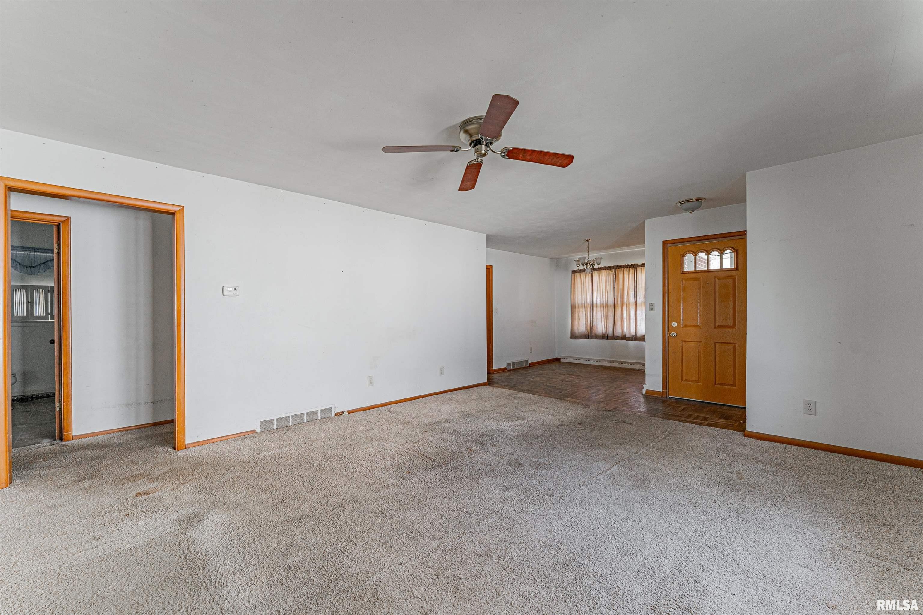 909 Miles Street, Illiopolis, Illinois image 4