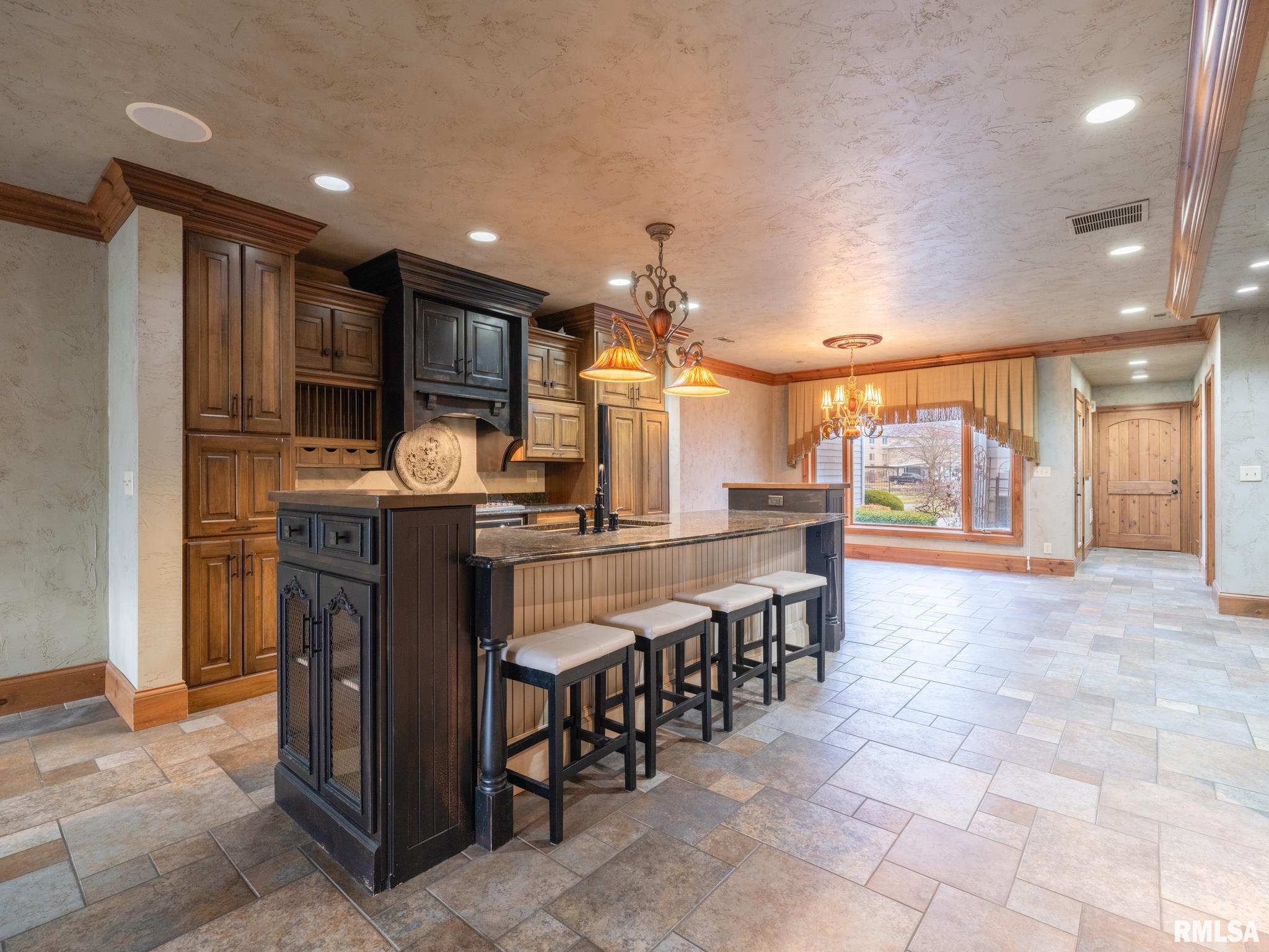 302 Harbor Pointe Drive #302, East Peoria, Illinois image 13