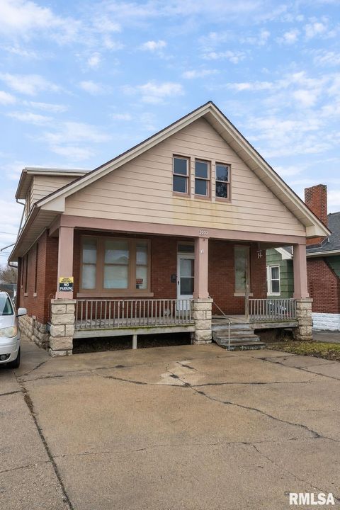 Homes For Sale - 2050 Broadway Street<br/> Adams County, Quincy, IL 62301