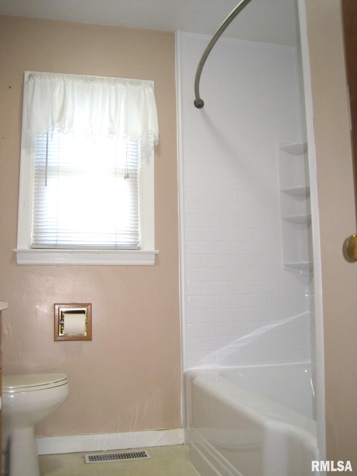 3010 N Western Avenue, Peoria, Illinois image 21