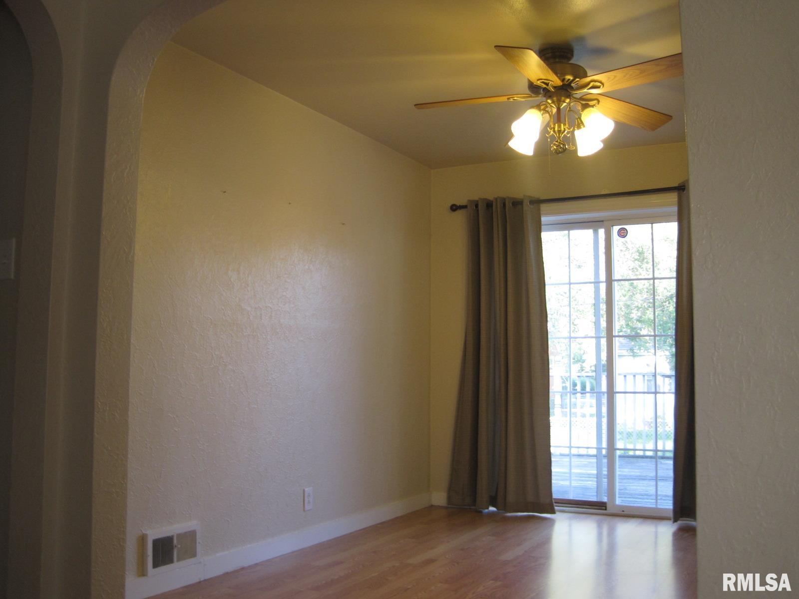 3010 N Western Avenue, Peoria, Illinois image 10
