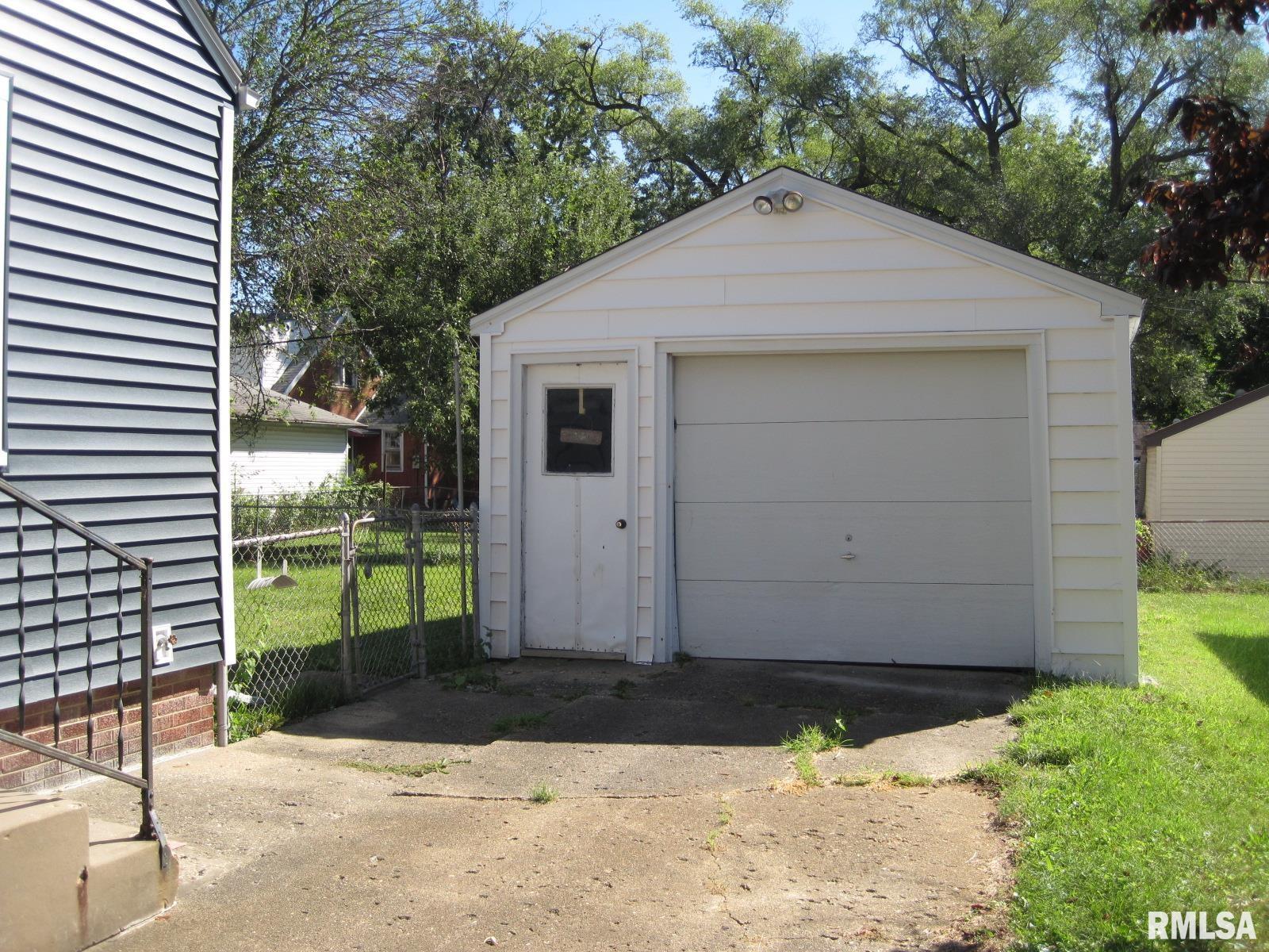3010 N Western Avenue, Peoria, Illinois image 36