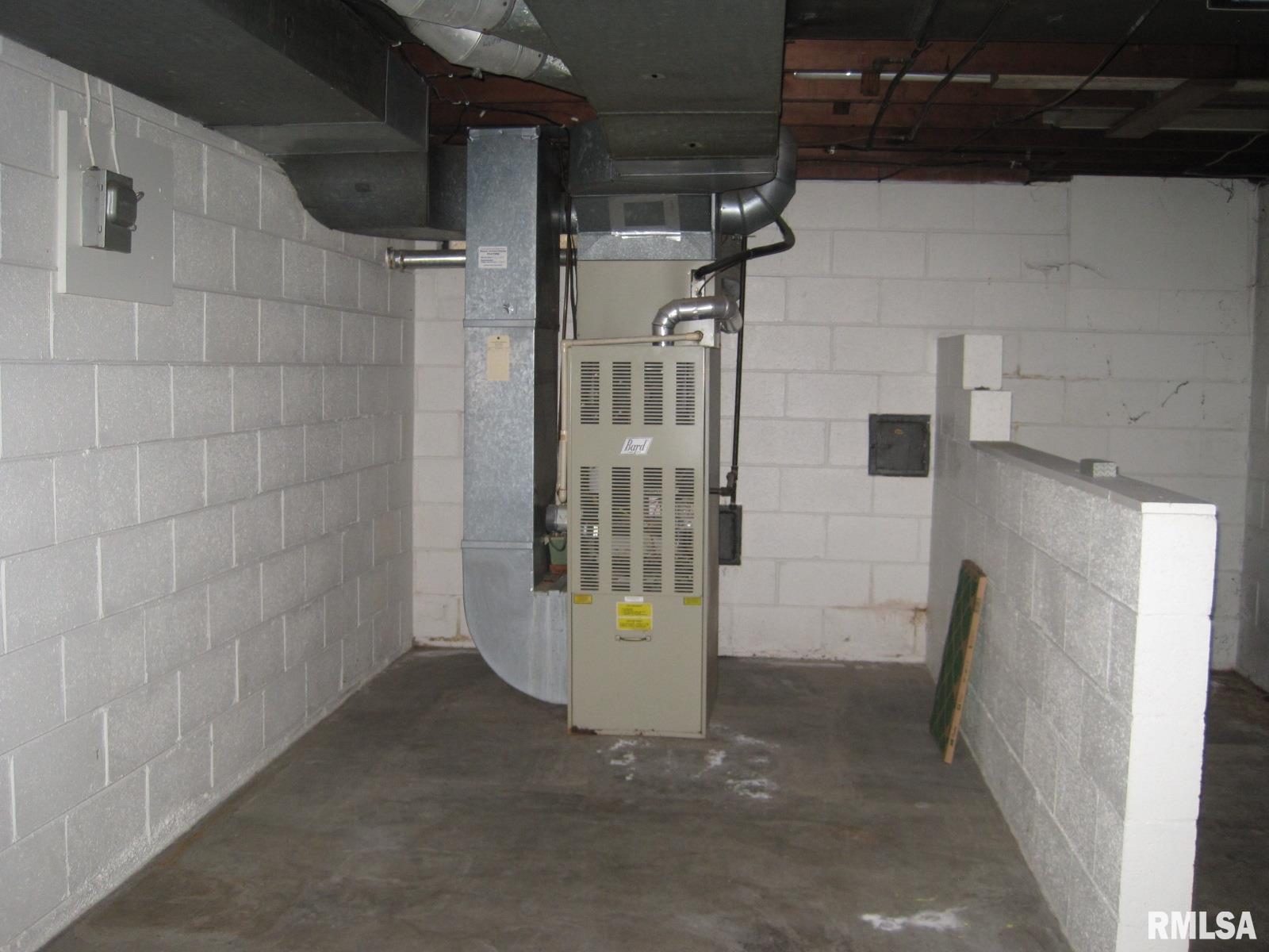 3010 N Western Avenue, Peoria, Illinois image 30