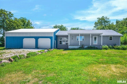 Homes For Sale - 118 S Locust Street<br/> Williamsfield, IL 61489