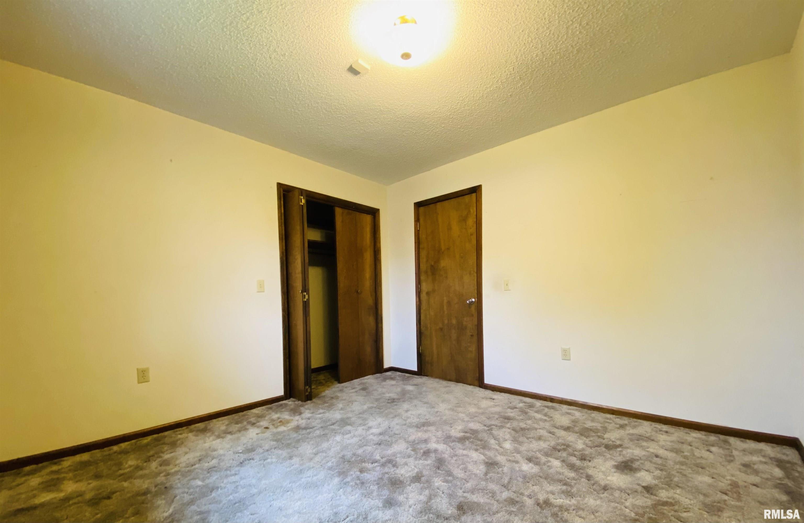 214 W Locust Street, Harrisburg, Illinois image 26