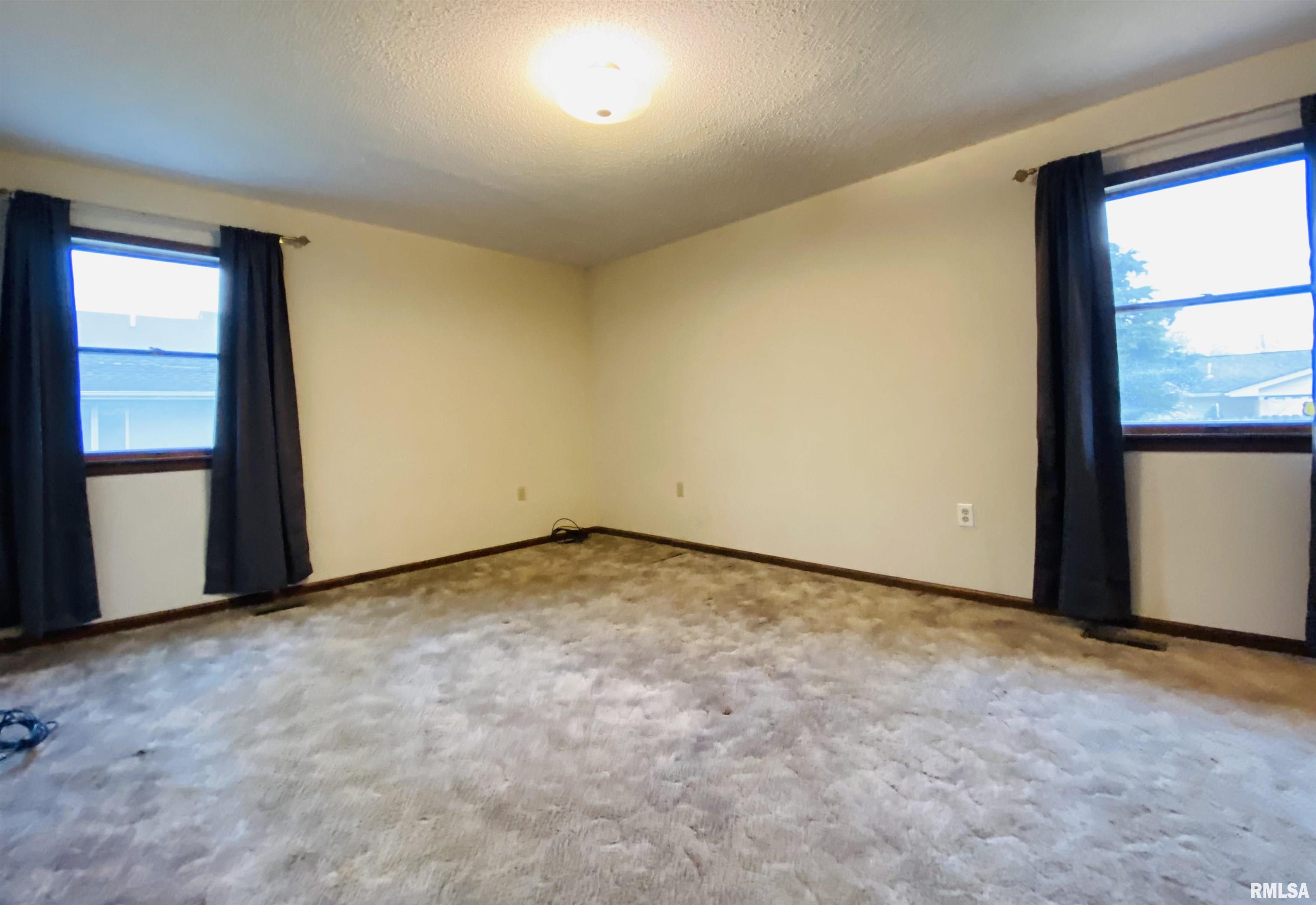 214 W Locust Street, Harrisburg, Illinois image 23