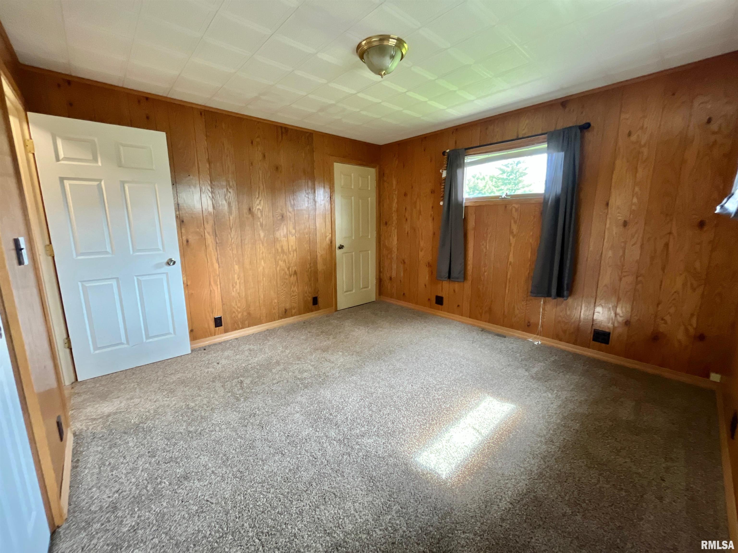 620 Main Street, New Liberty, Iowa image 9