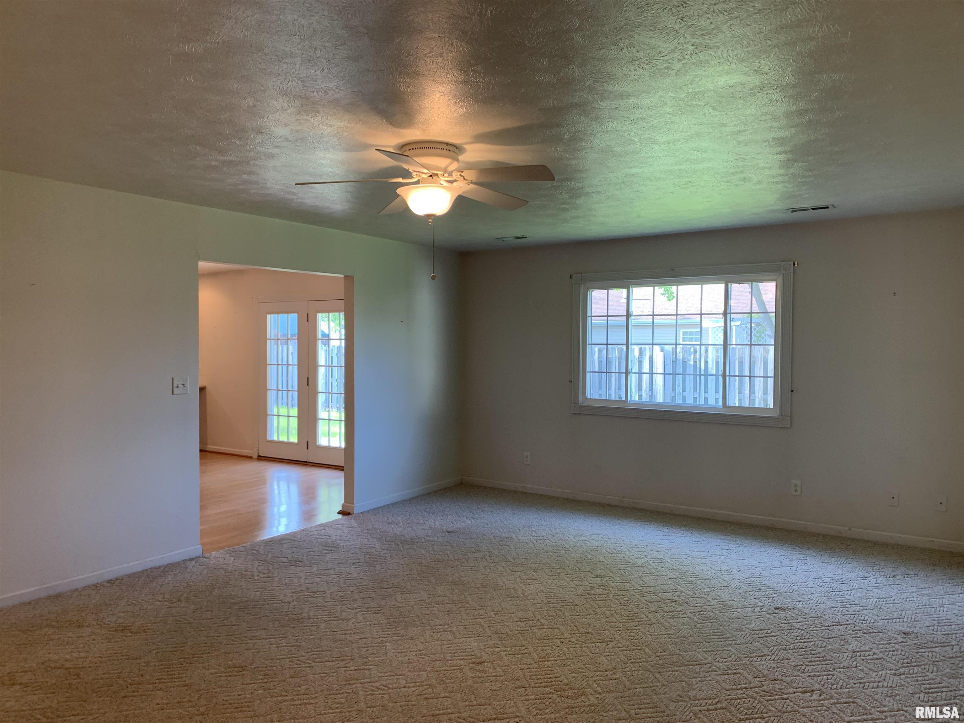 1702 Winchester Court, Marion, Illinois image 17