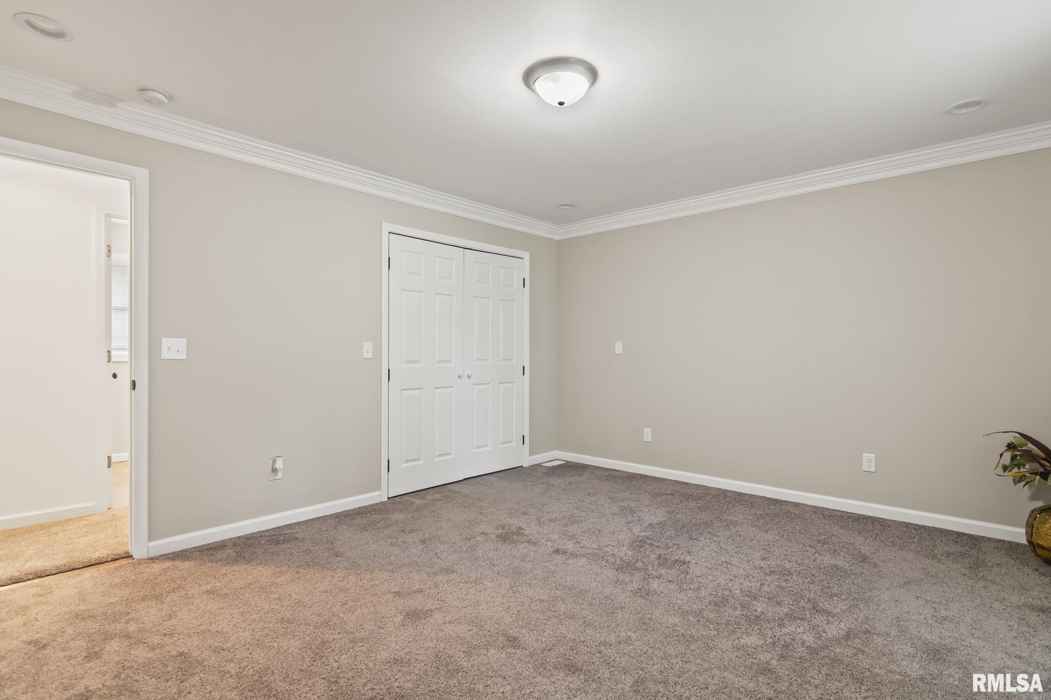 2101 E Hood Street, Springfield, Illinois image 18