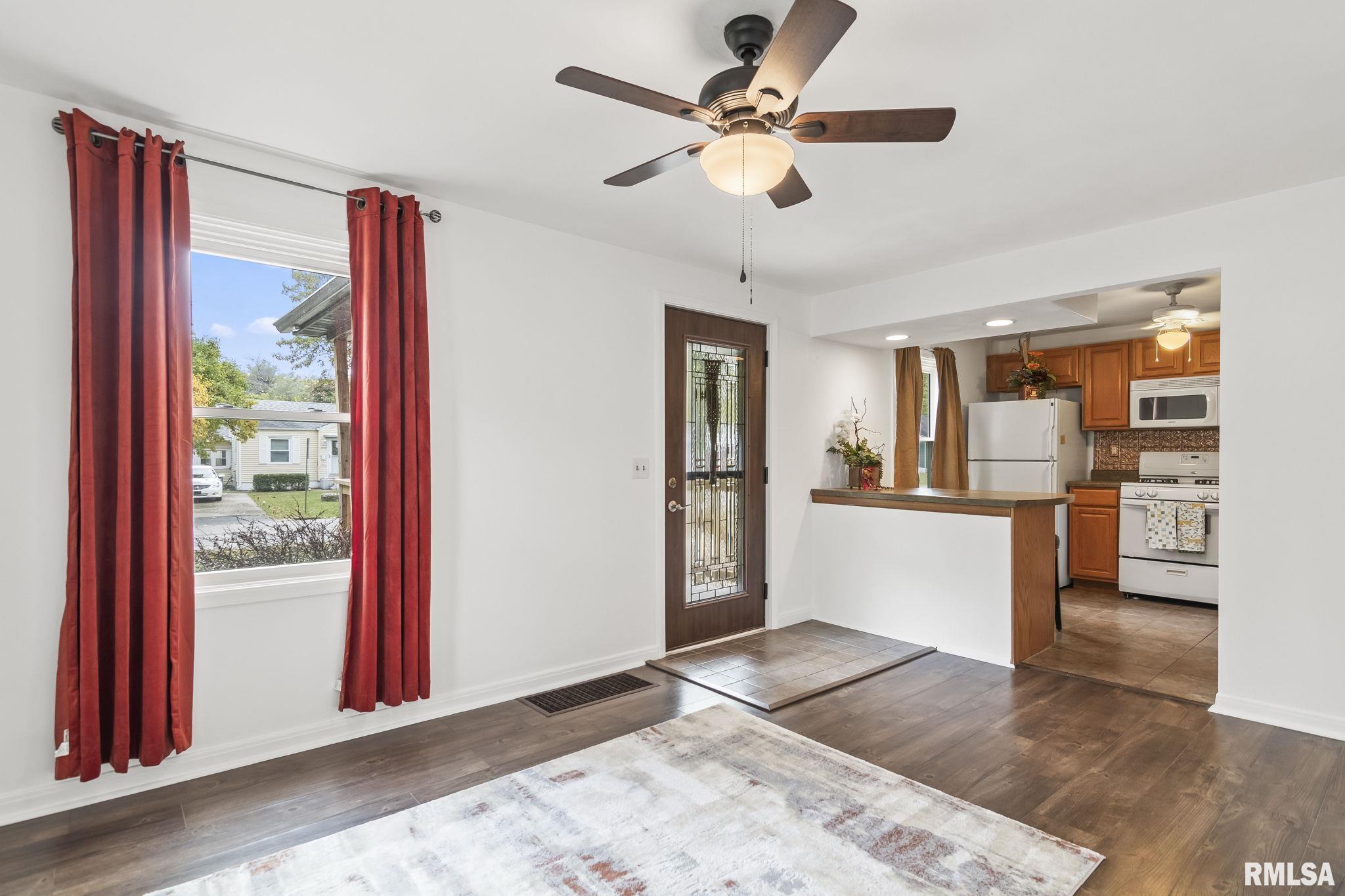 2101 E Hood Street, Springfield, Illinois image 4