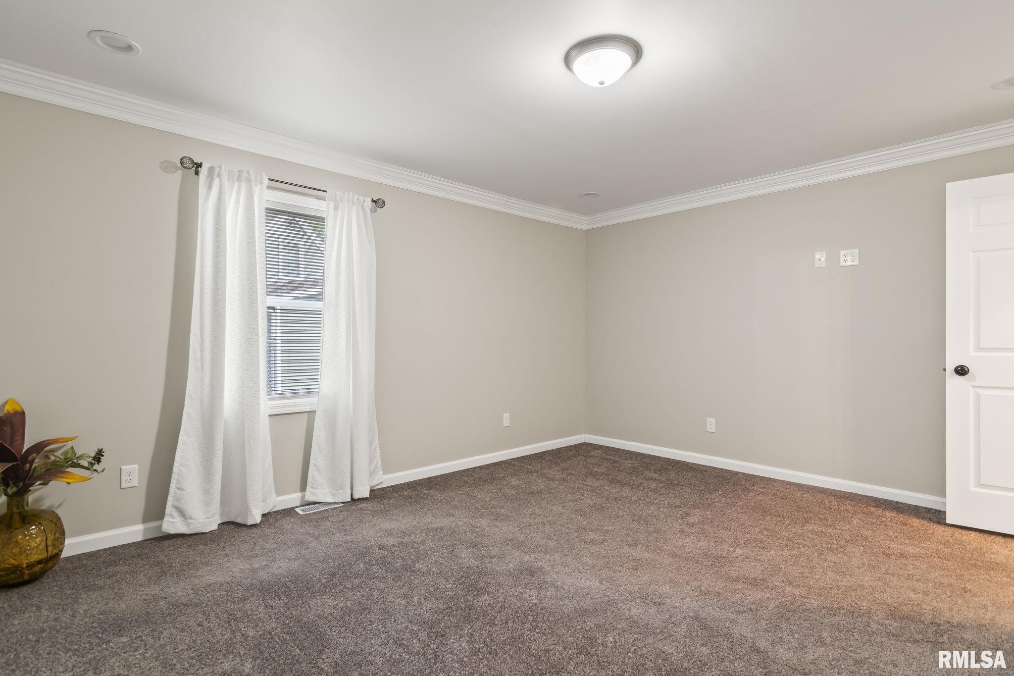 2101 E Hood Street, Springfield, Illinois image 19