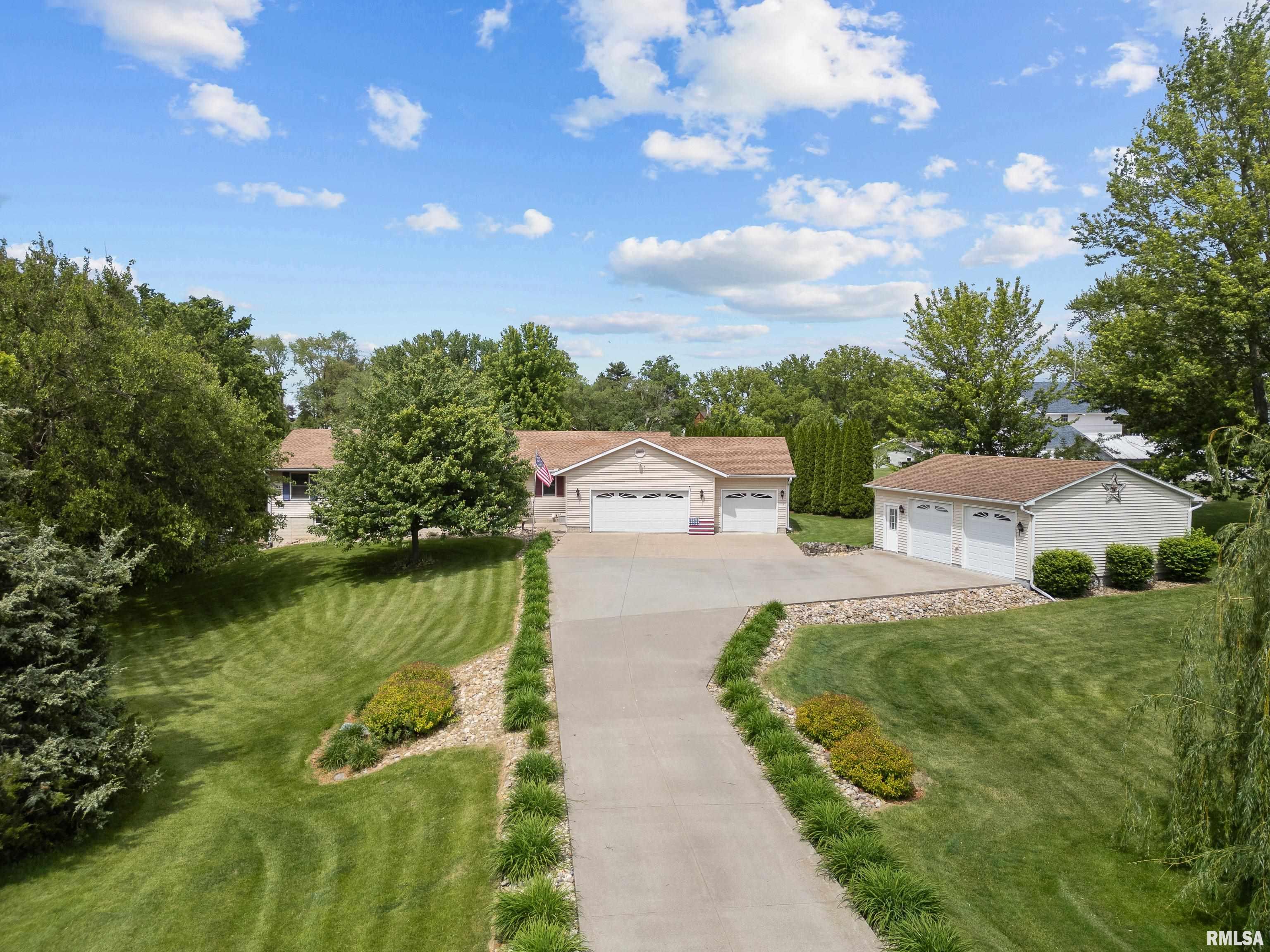 315 W Lincoln Street, Reynolds, Illinois image 1