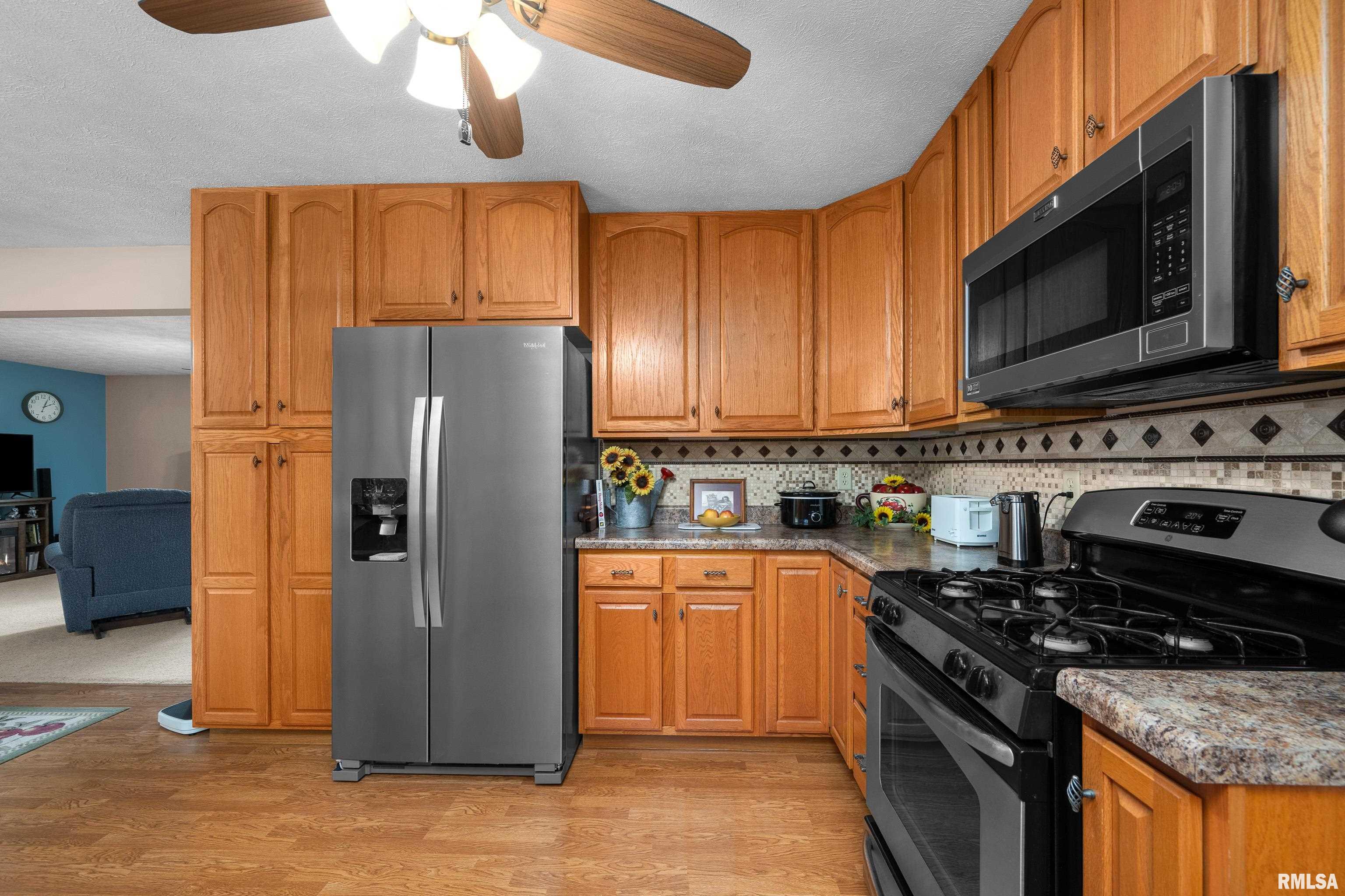 315 W Lincoln Street, Reynolds, Illinois image 13