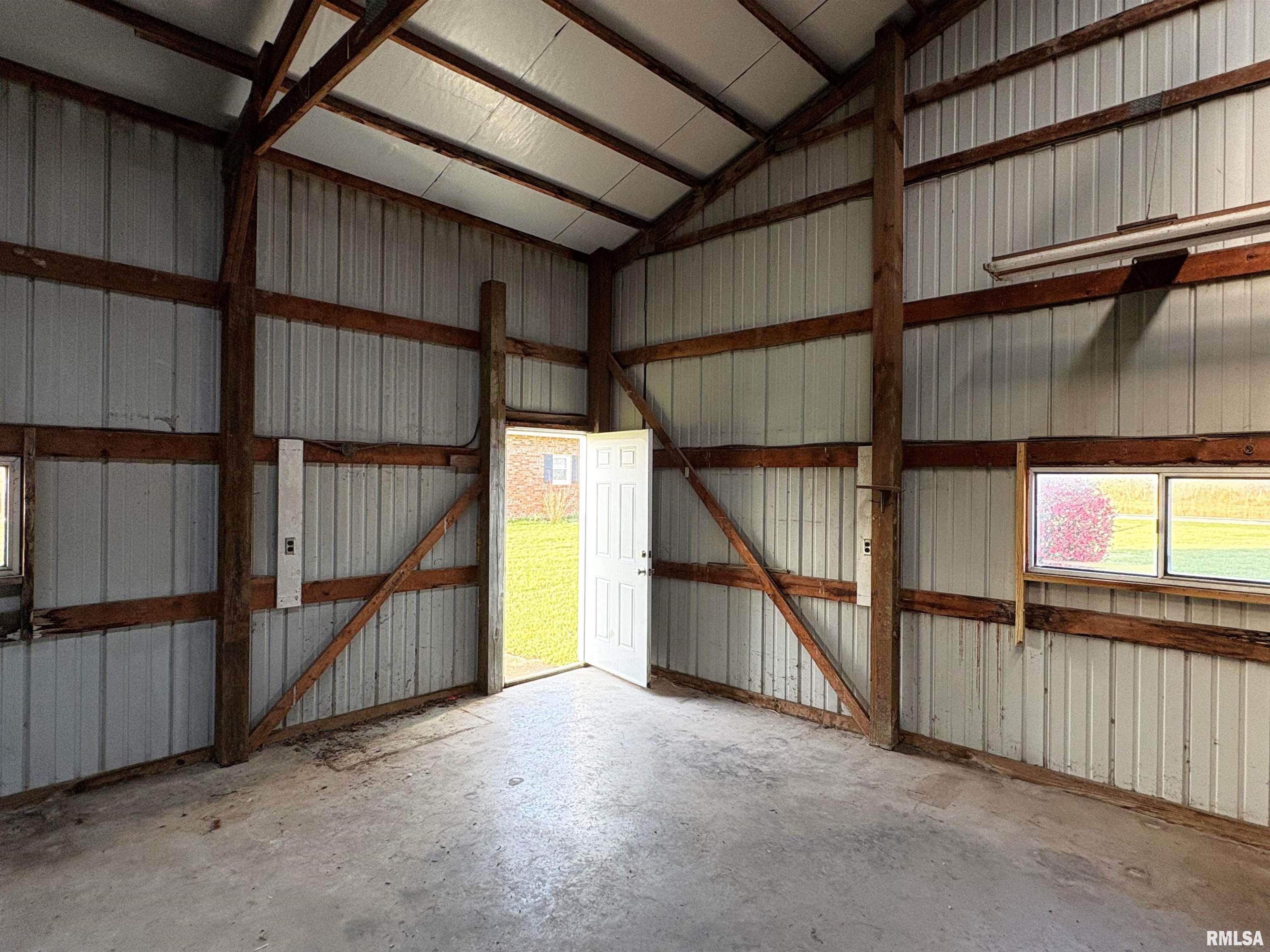 325 Two Mile Road, Eldorado, Illinois image 28