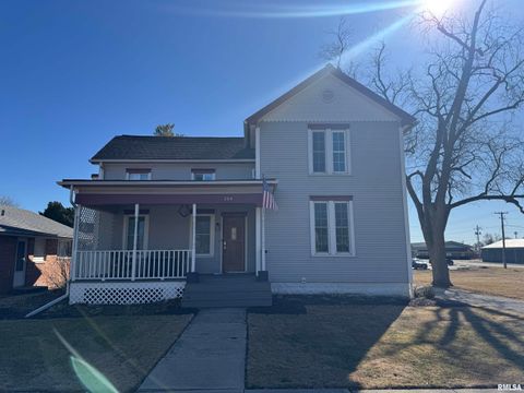 Homes For Sale - 204 E 2nd Avenue<br/> Tazewell County, Deer Creek, IL 61733