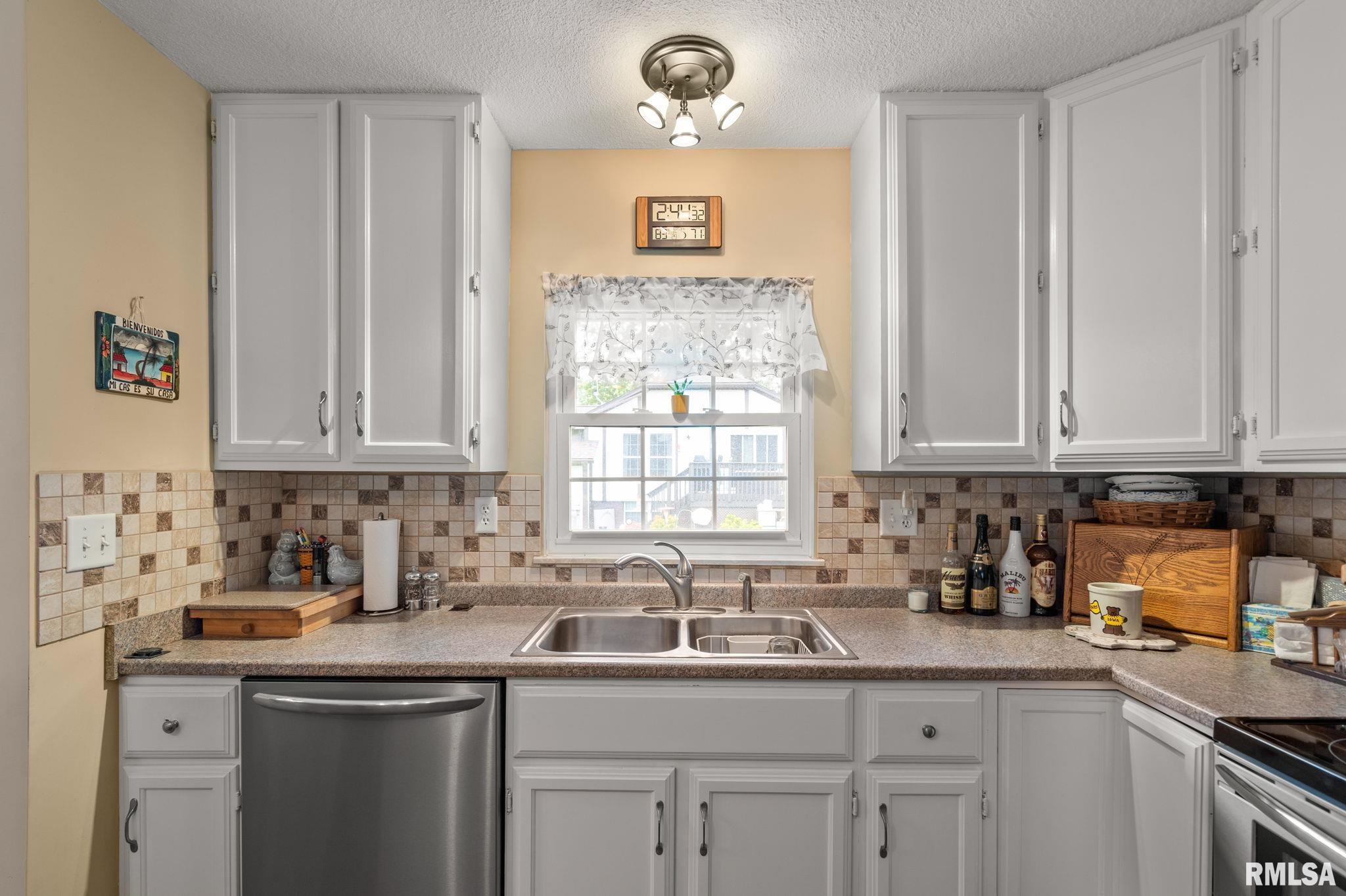 1415 W 59th Street, Davenport, Iowa image 8