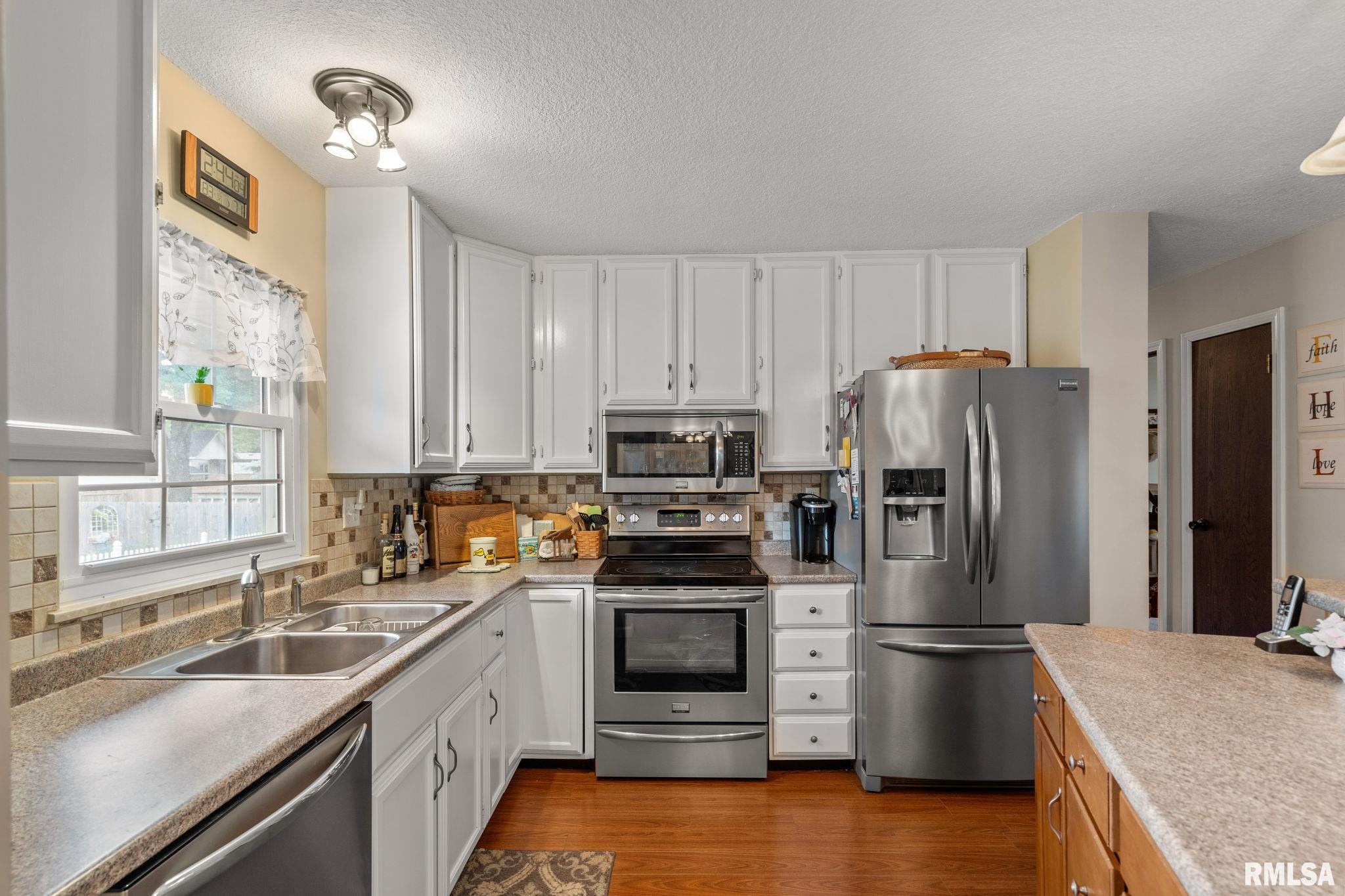 1415 W 59th Street, Davenport, Iowa image 9