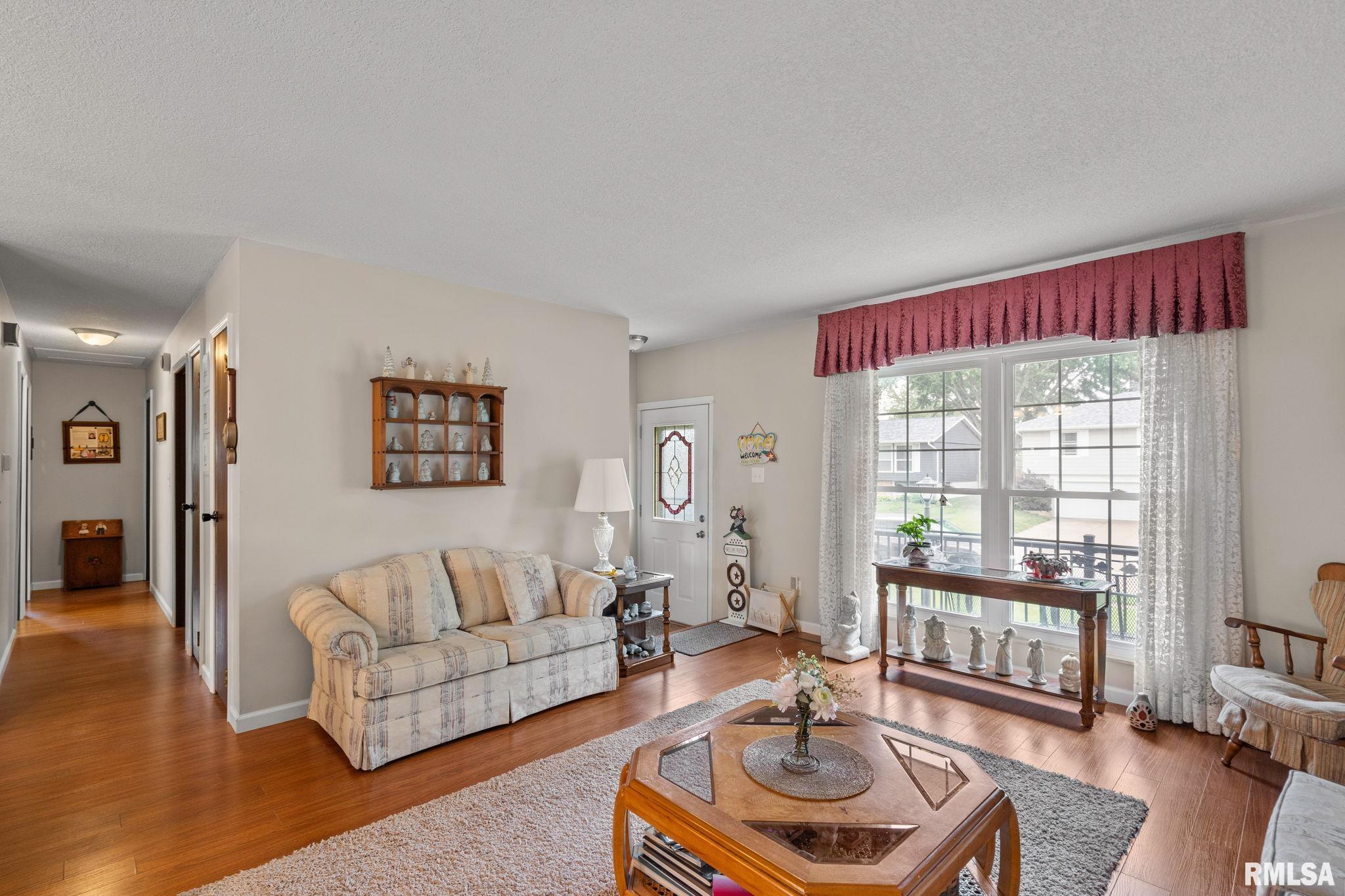 1415 W 59th Street, Davenport, Iowa image 5