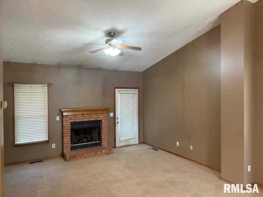6 Shire Court #2, Bloomington, Illinois image 3