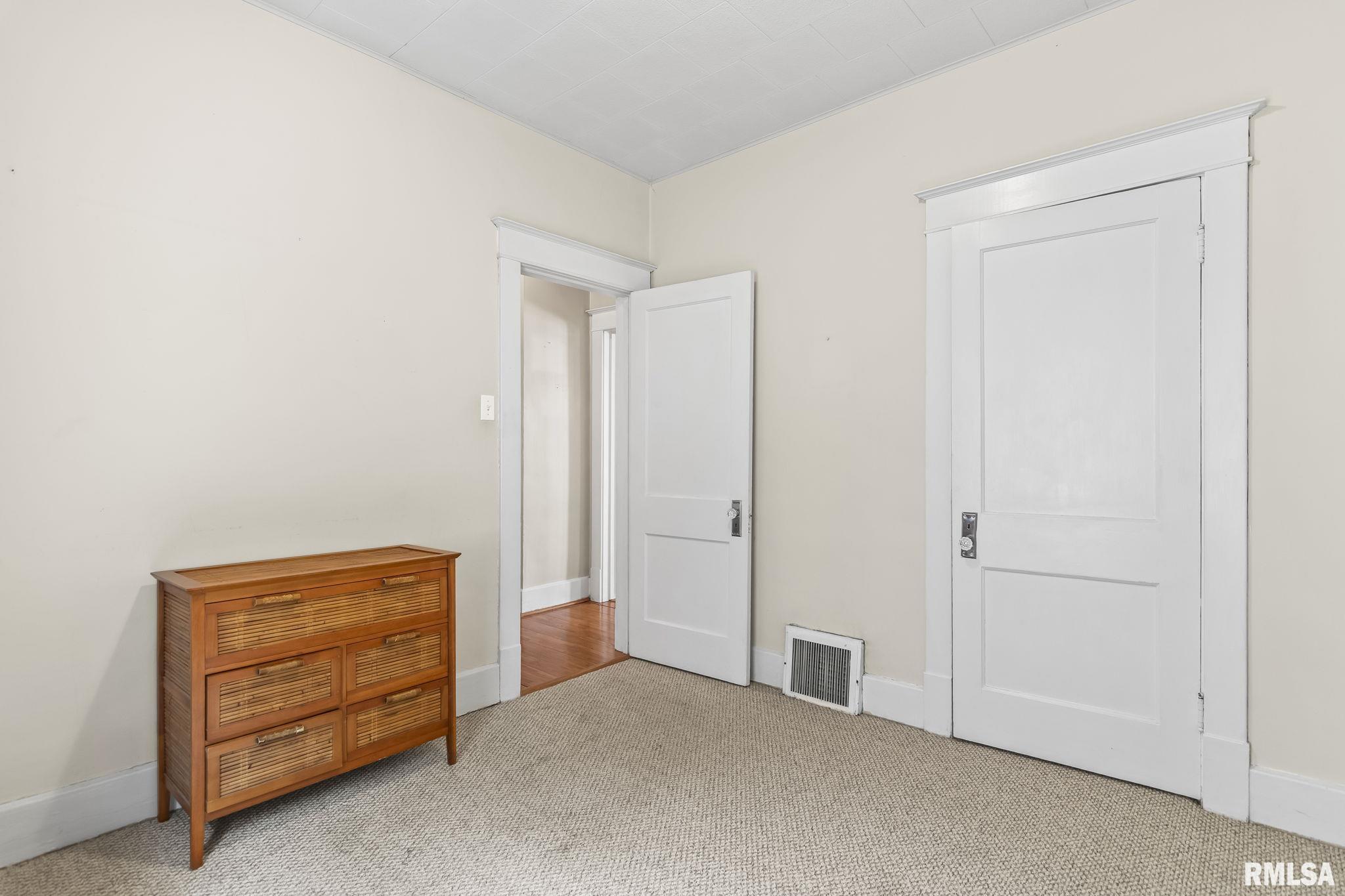 632 Fayette Avenue, Springfield, Illinois image 16
