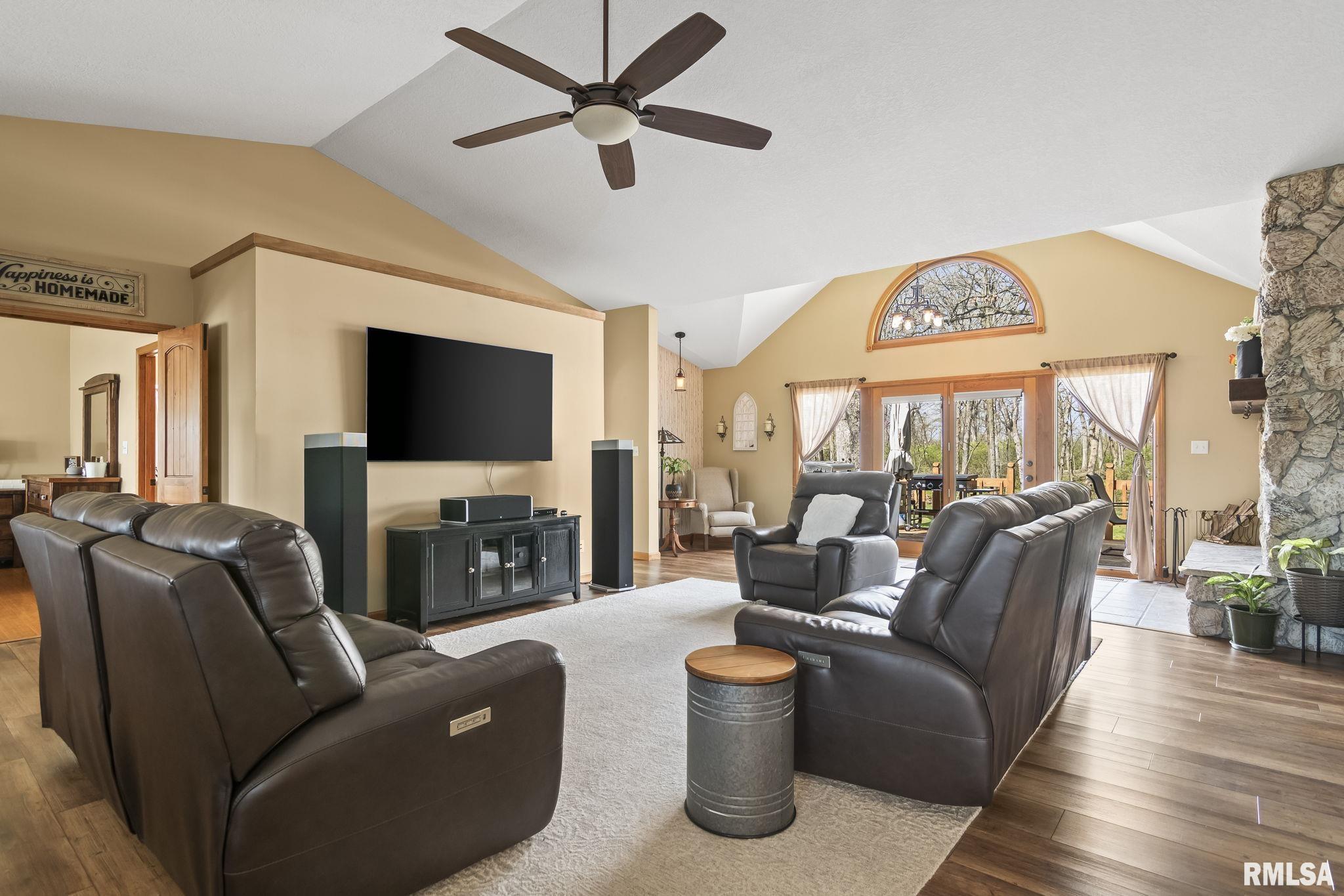 3405 Fairlane Boulevard, Taylorville, Illinois image 8