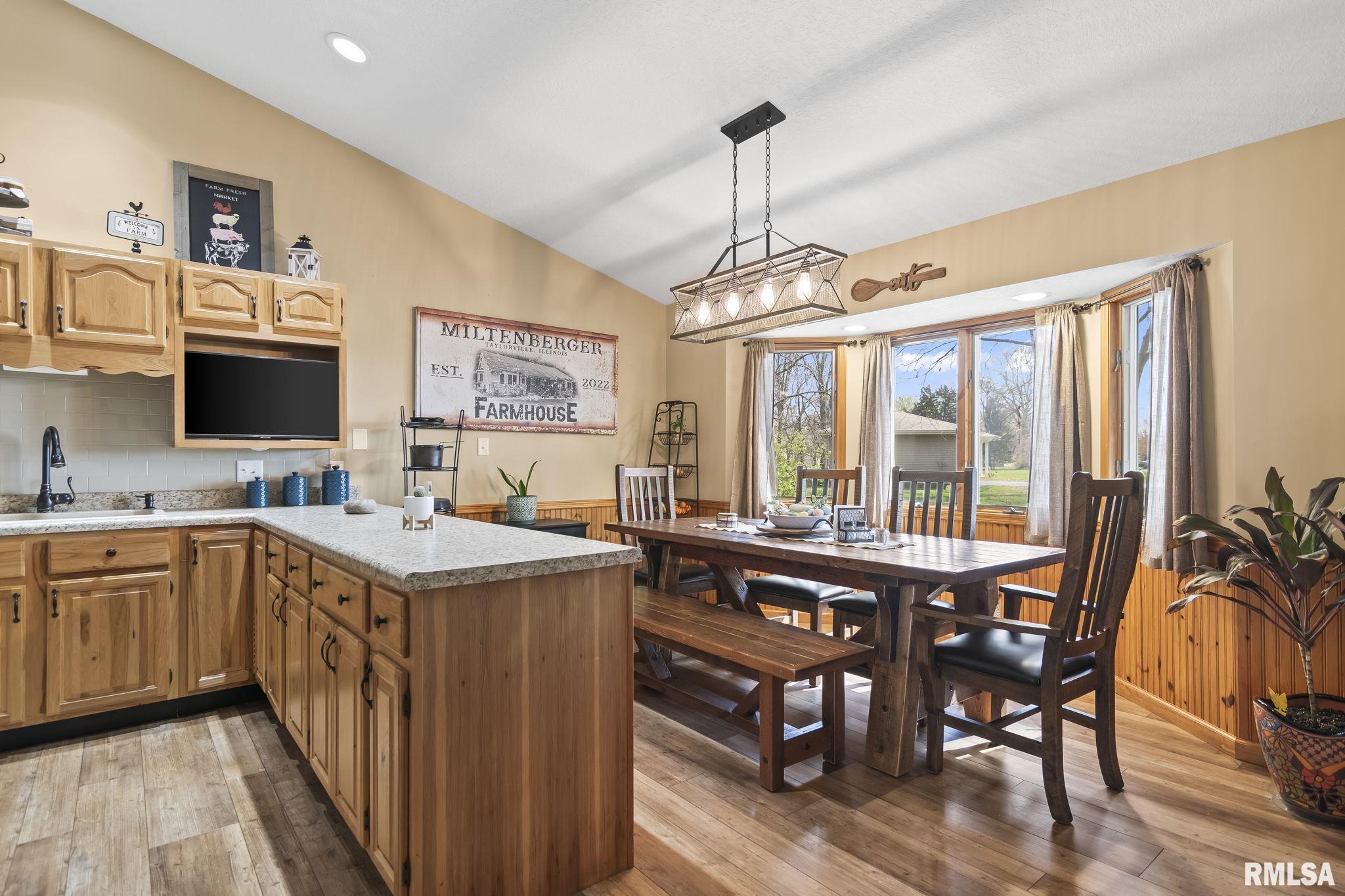 3405 Fairlane Boulevard, Taylorville, Illinois image 12
