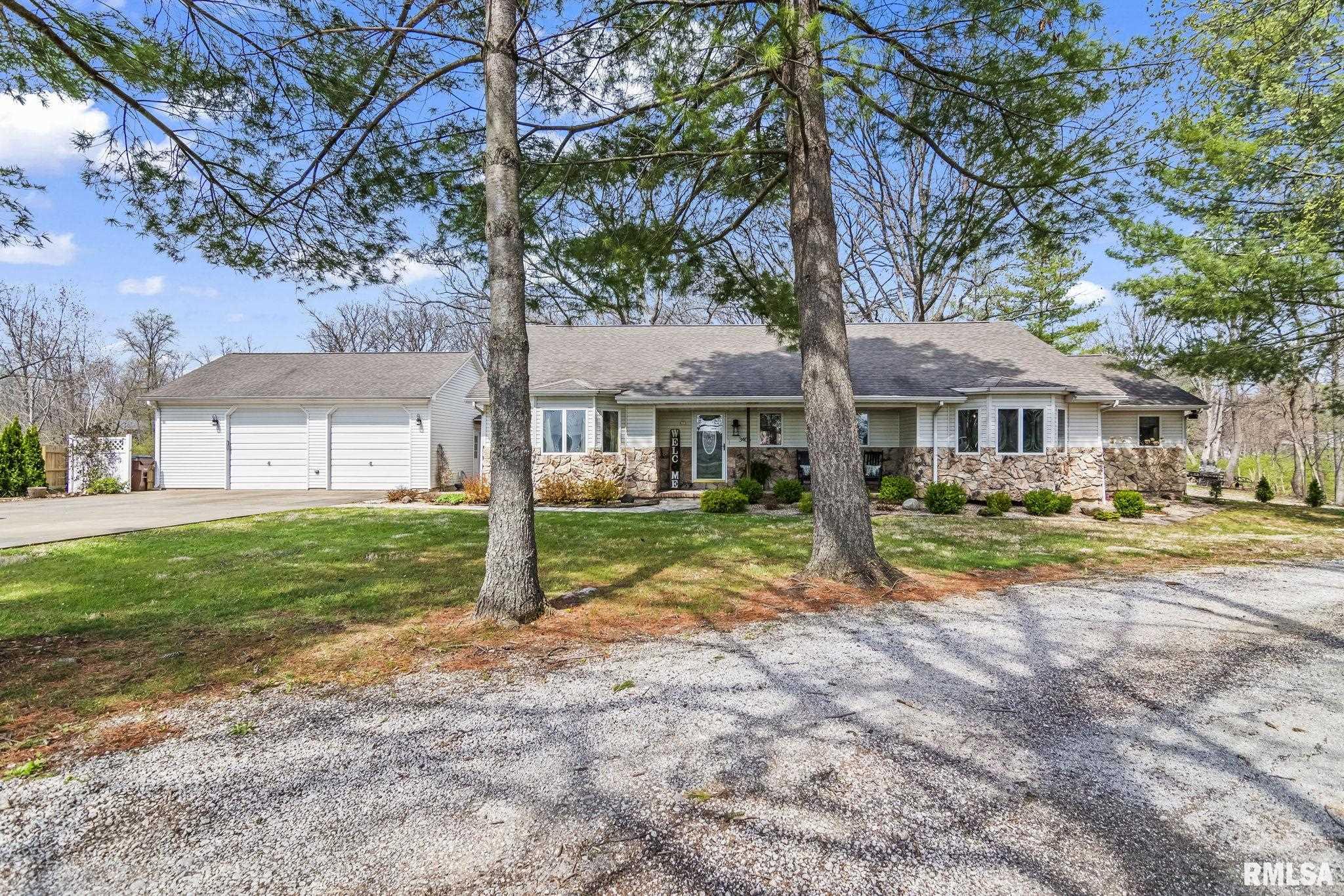 3405 Fairlane Boulevard, Taylorville, Illinois image 2