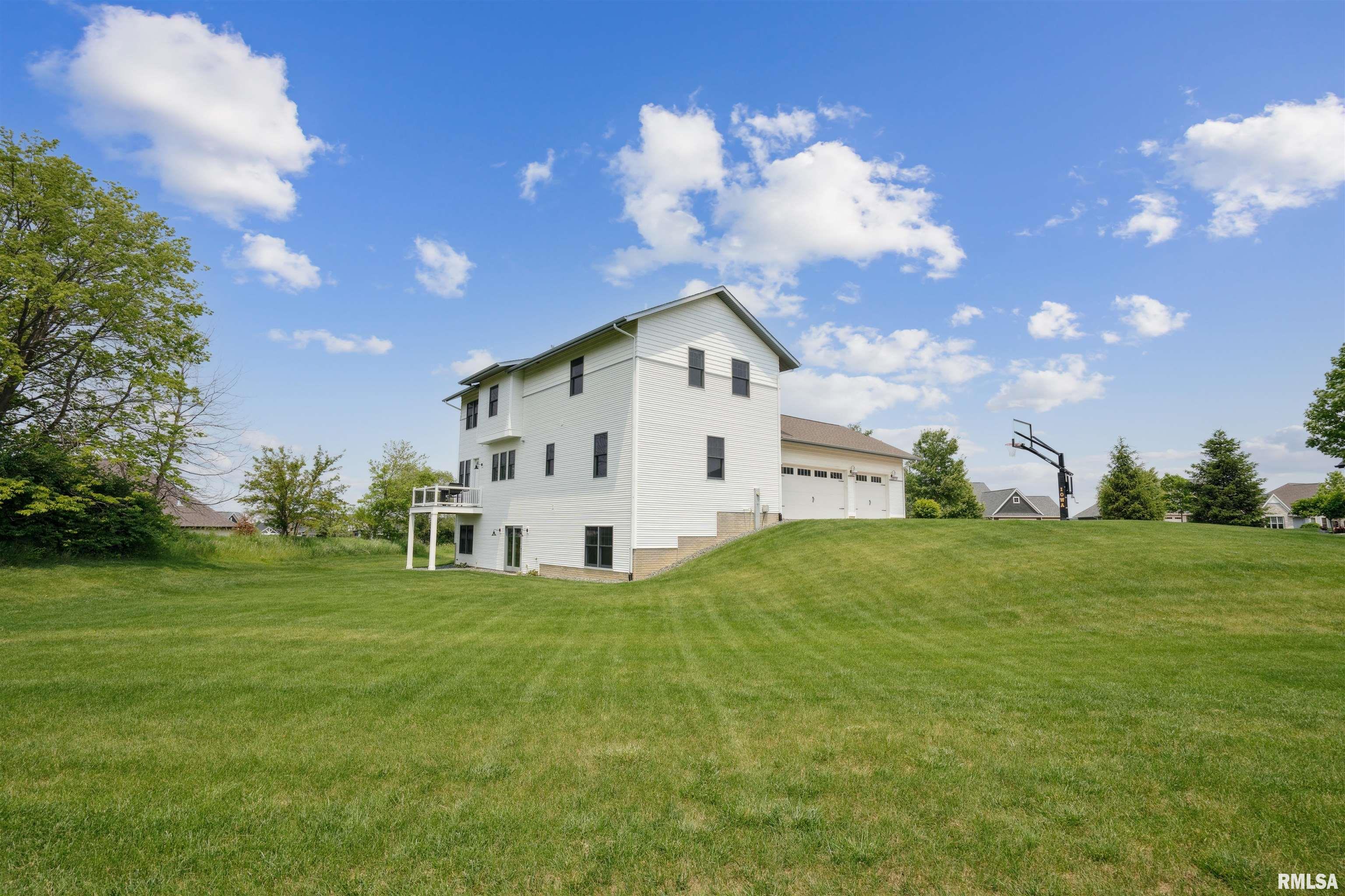 4691 Hidden Lake Court, Bettendorf, Iowa image 48