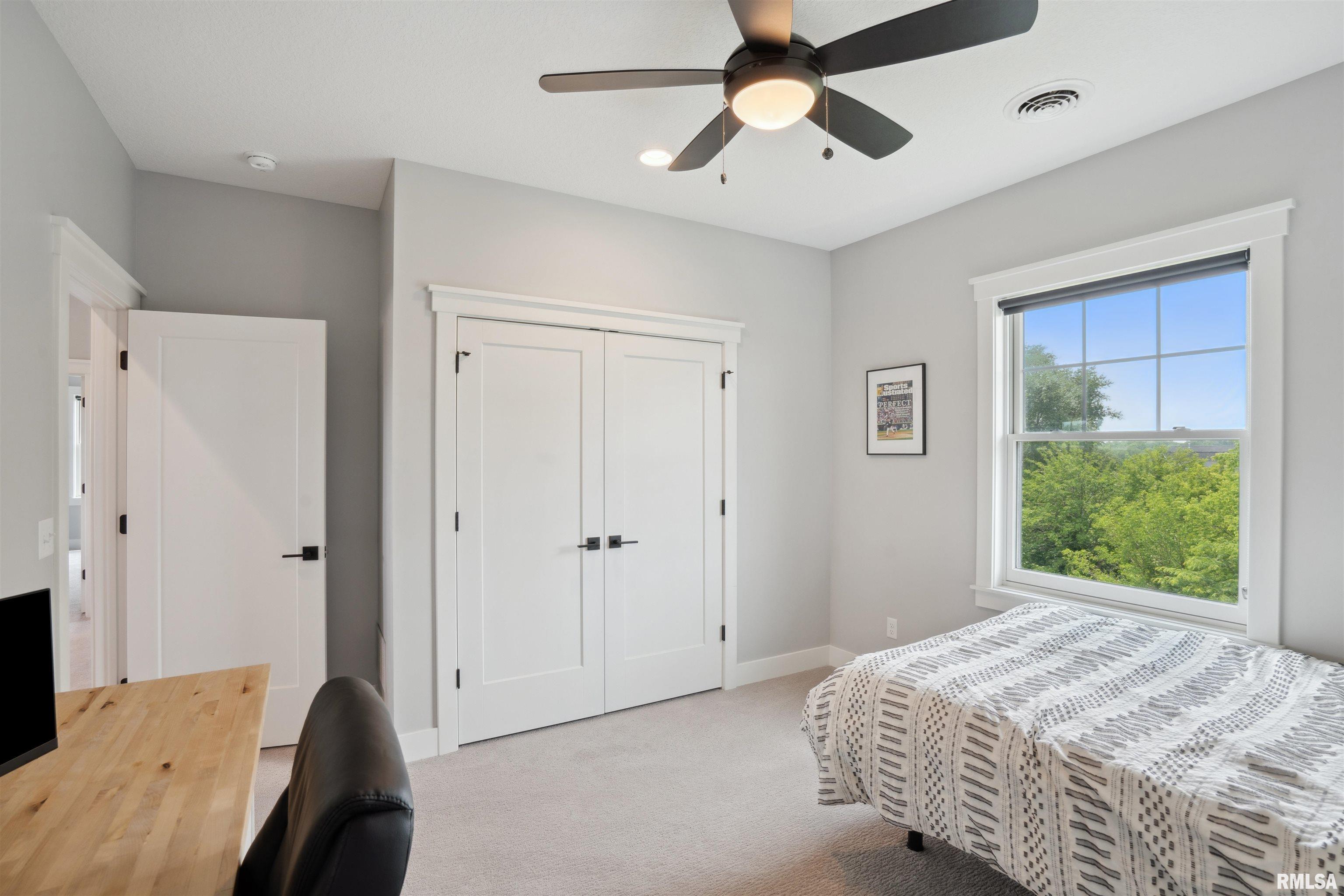 4691 Hidden Lake Court, Bettendorf, Iowa image 29