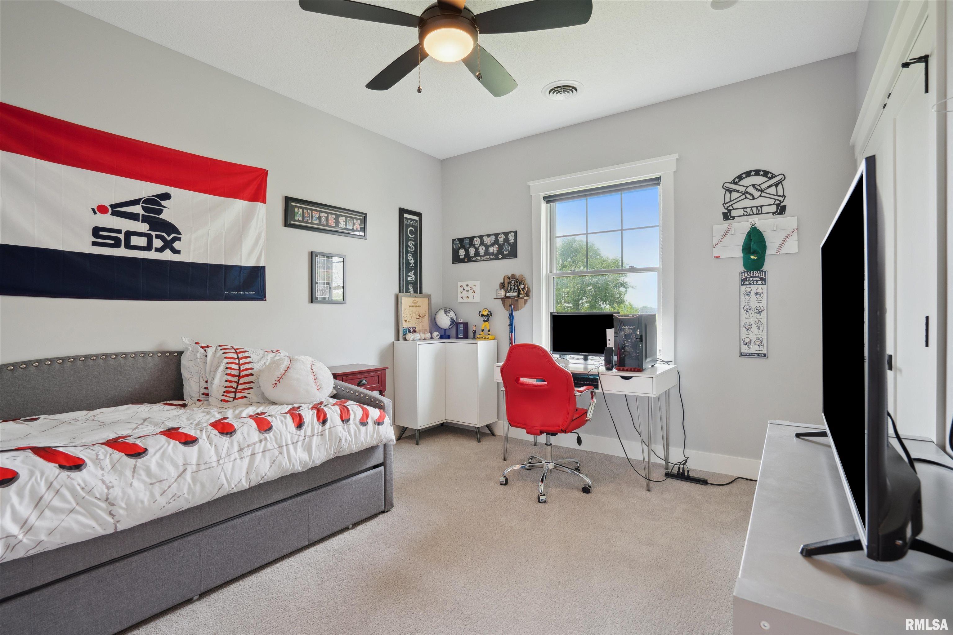 4691 Hidden Lake Court, Bettendorf, Iowa image 31