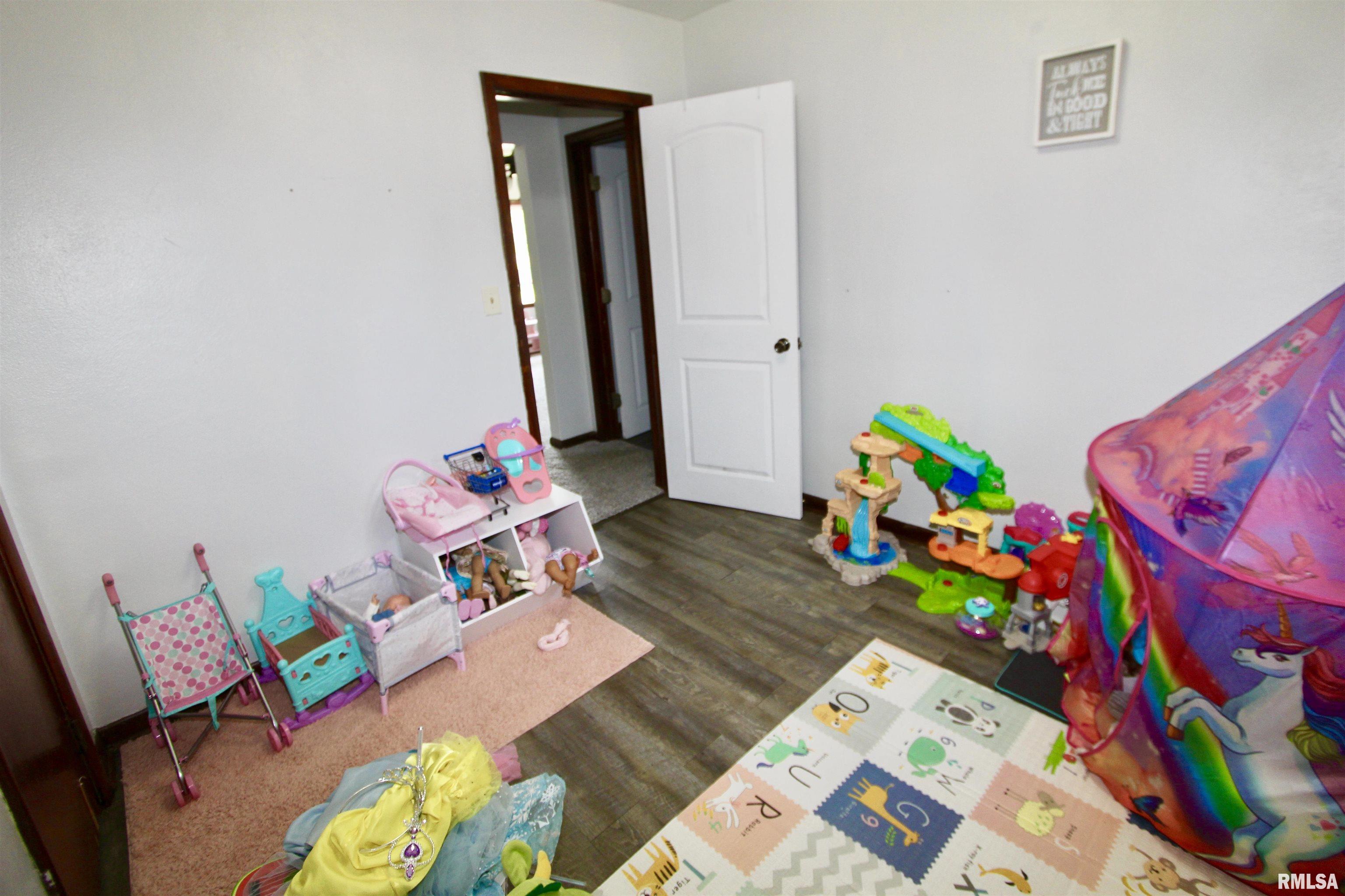 109 N 19th Street, Pekin, Illinois image 41